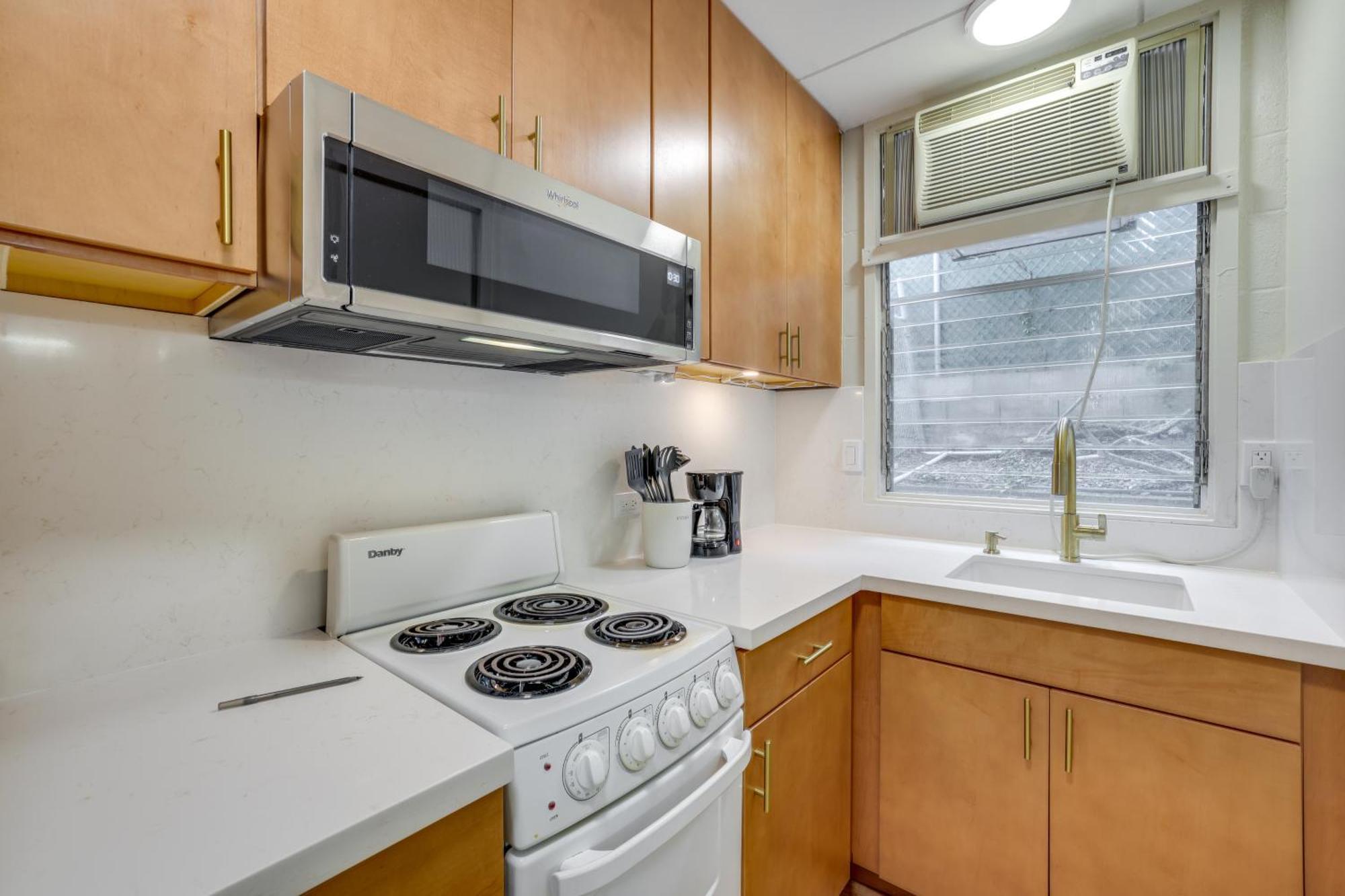 Vacation Walk To Beaches Apartment Honolulu