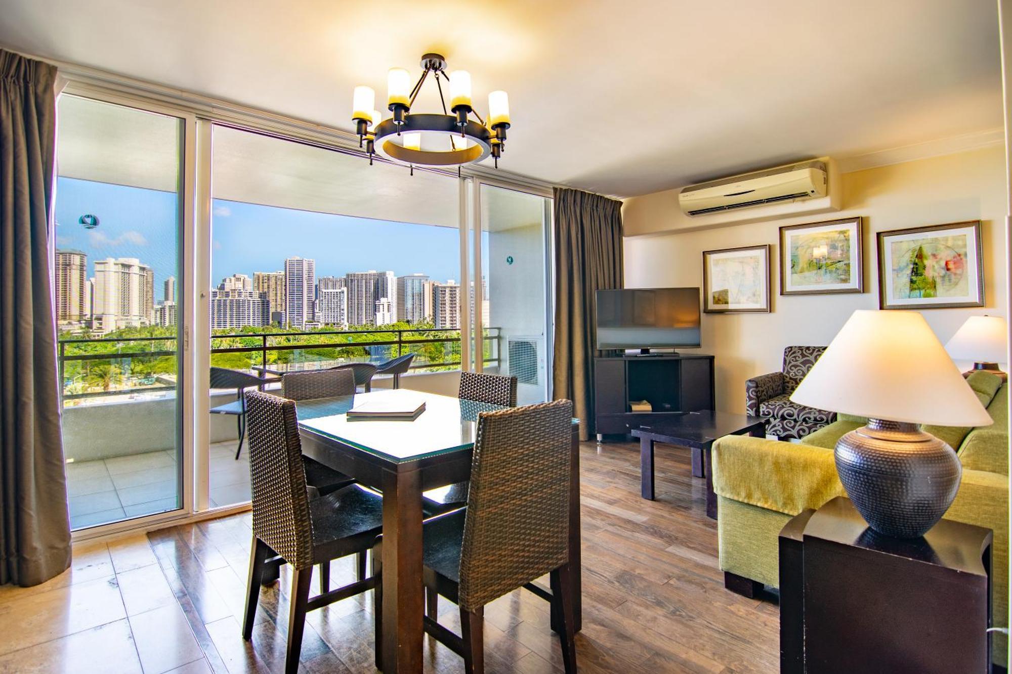Regency On Beachwalk Waikiki By Outrigger Honolulu