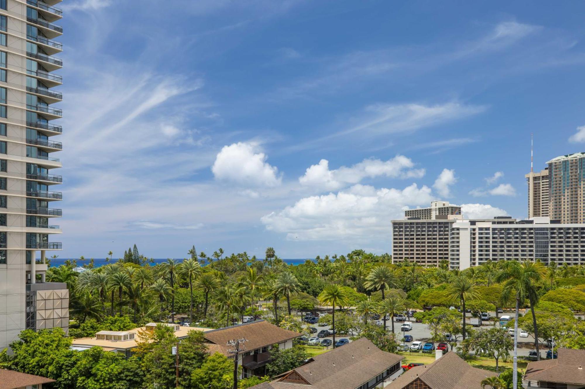 Regency On Beachwalk Waikiki By Outrigger Apartment Honolulu