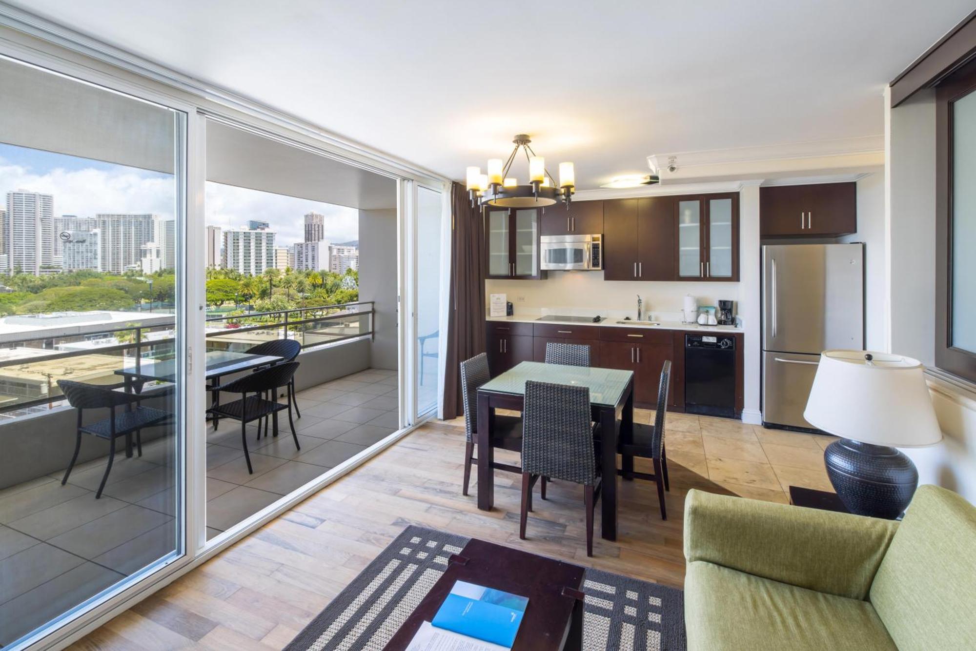 Regency On Beachwalk Waikiki By Outrigger *