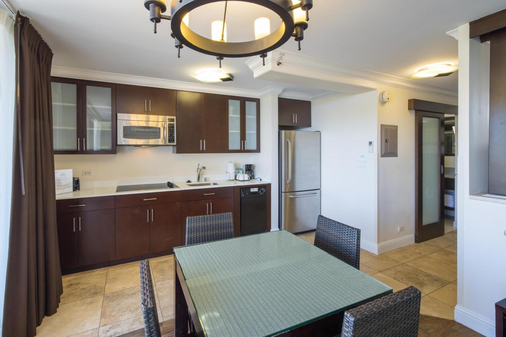 Regency On Beachwalk Waikiki By Outrigger * Honolulu