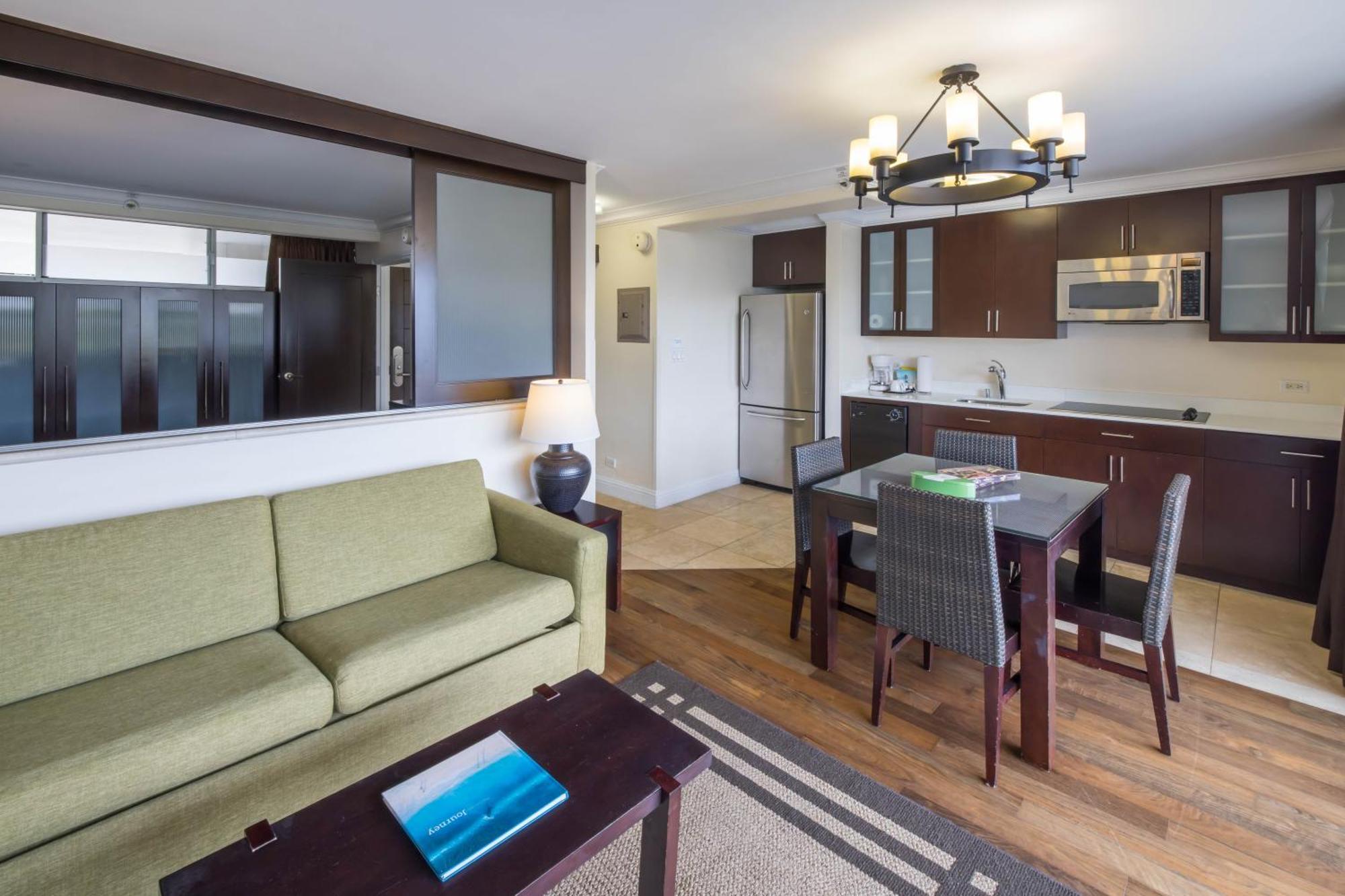 Apartment Regency On Beachwalk Waikiki By Outrigger *