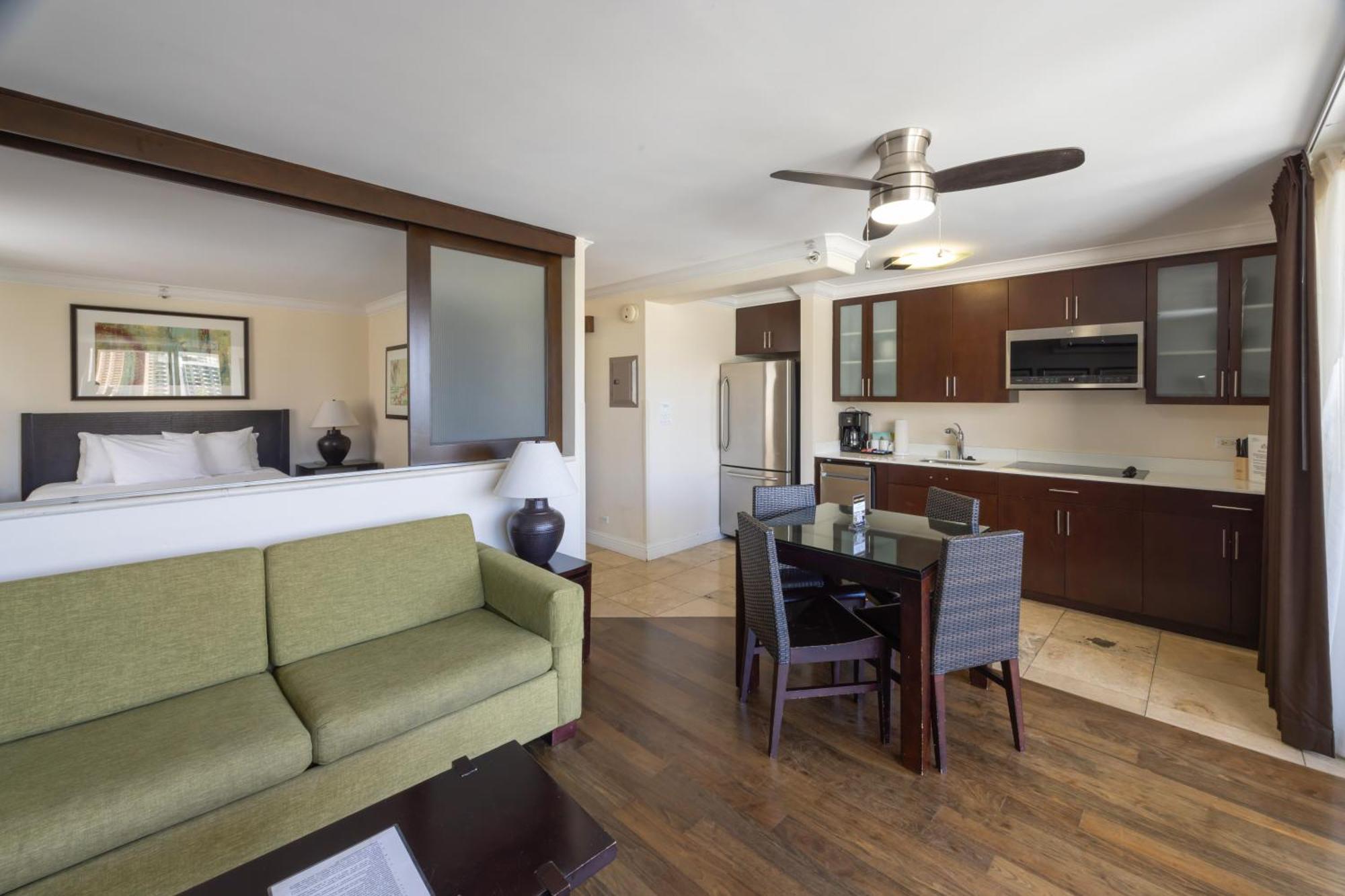 Regency On Beachwalk Waikiki By Outrigger Apartment Honolulu