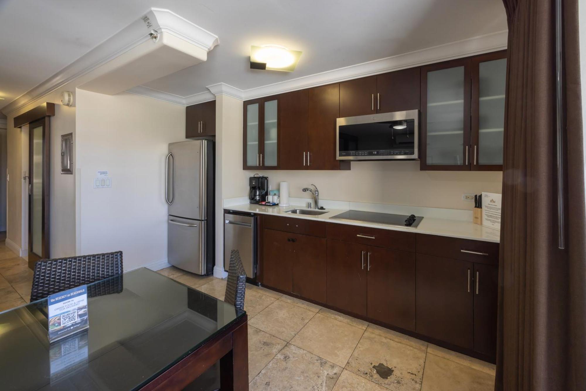 Regency On Beachwalk Waikiki By Outrigger Honolulu