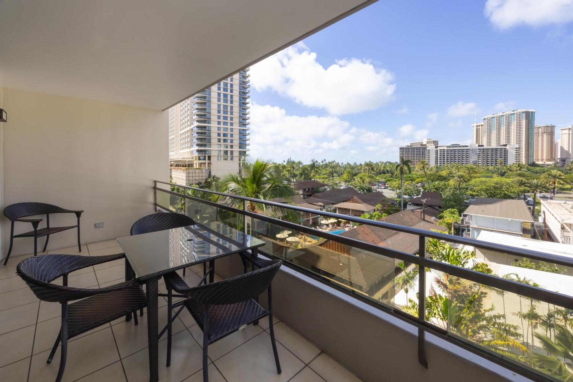 Regency On Beachwalk Waikiki By Outrigger Apartment Honolulu