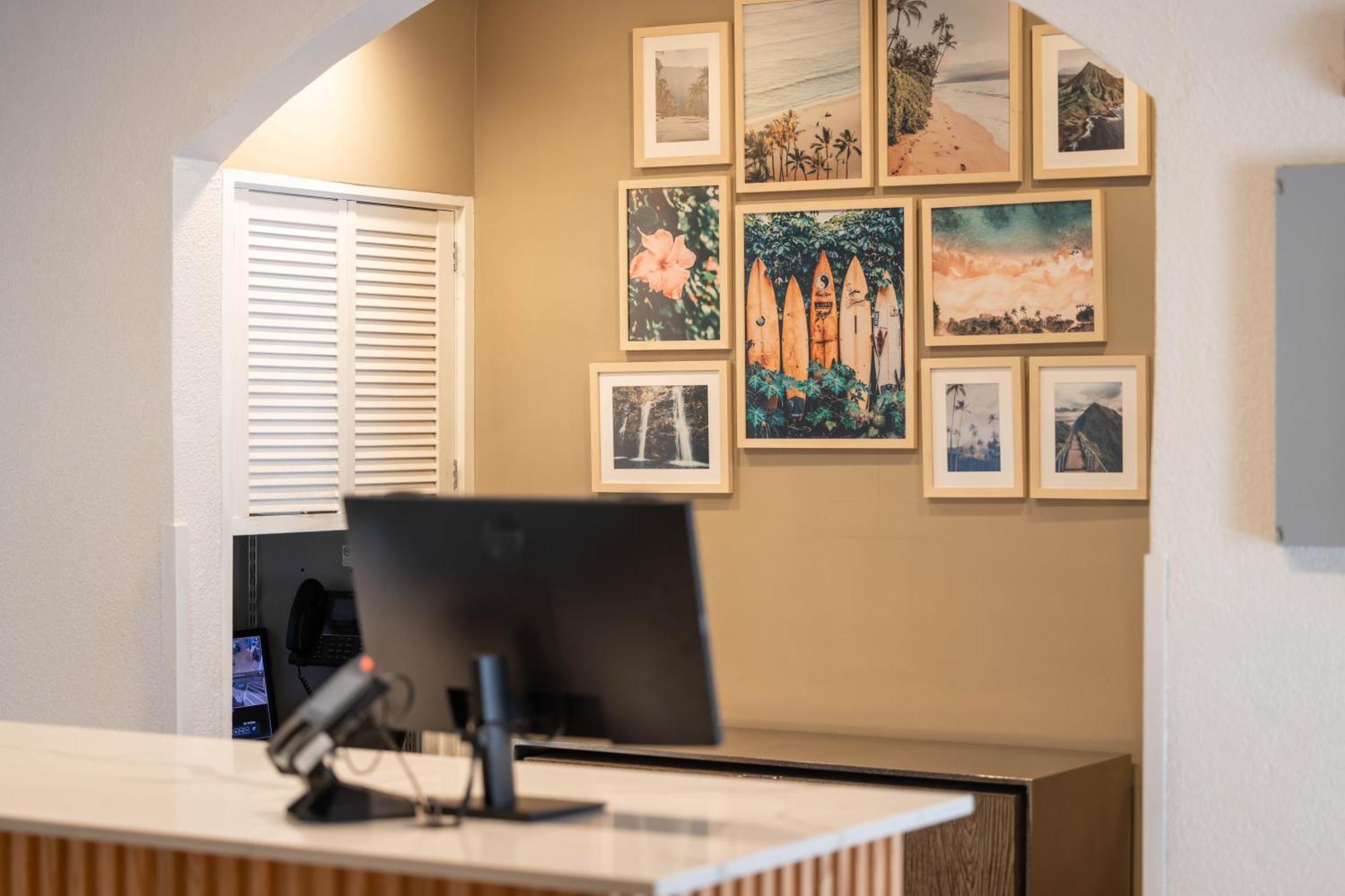 Regency On Beachwalk Waikiki By Outrigger Apartment Honolulu