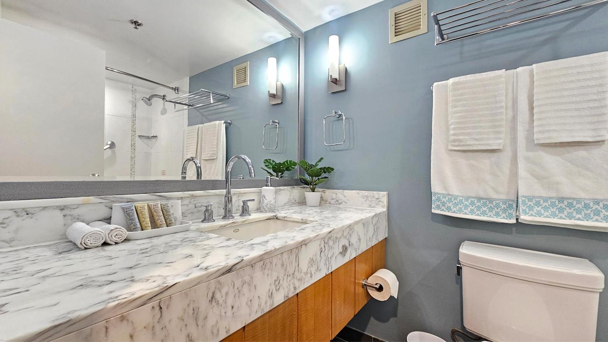 Ocean View At Ala Moana Fees Include Hotel 4*