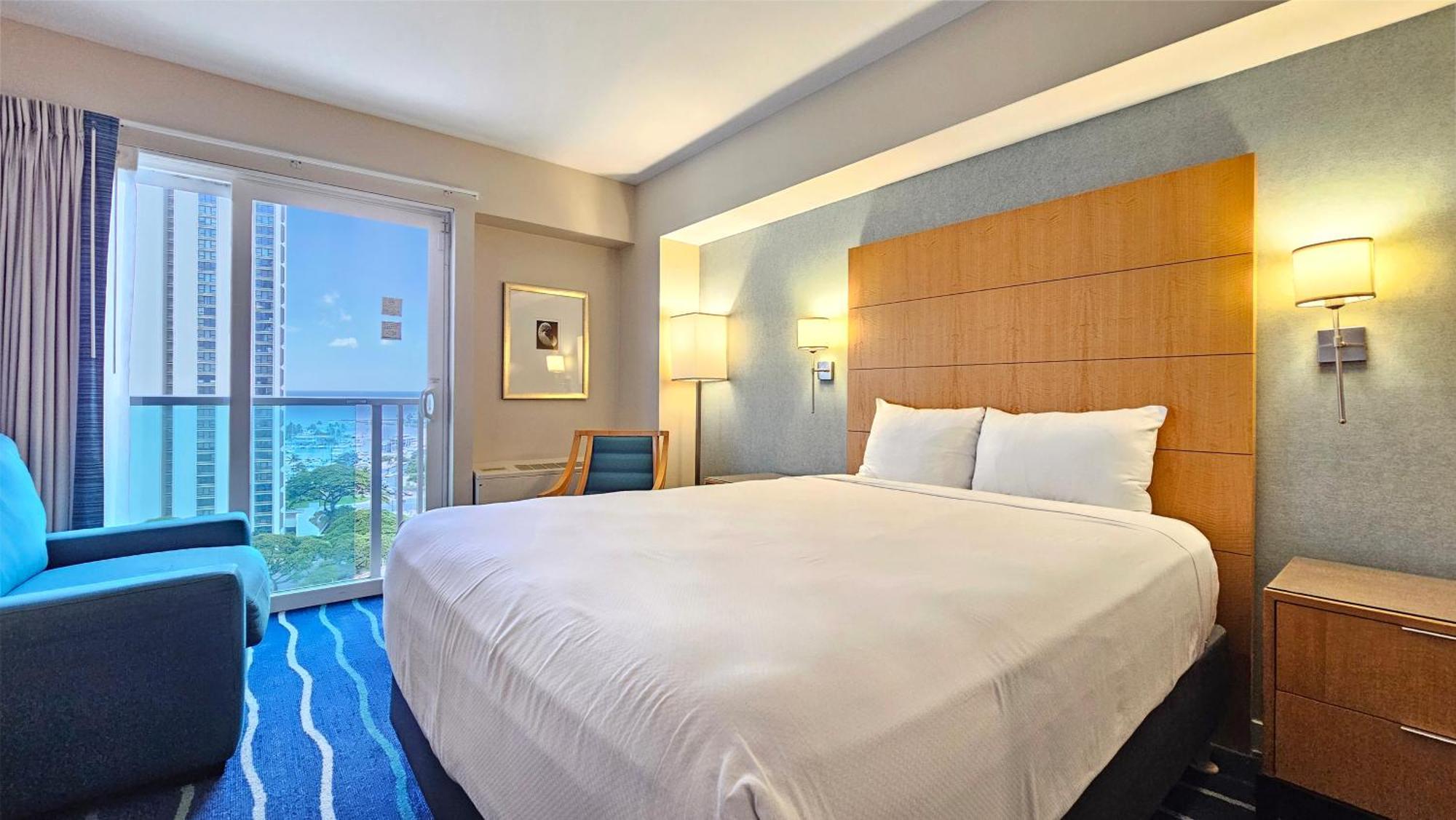Ocean View At Ala Moana Fees Include 4*