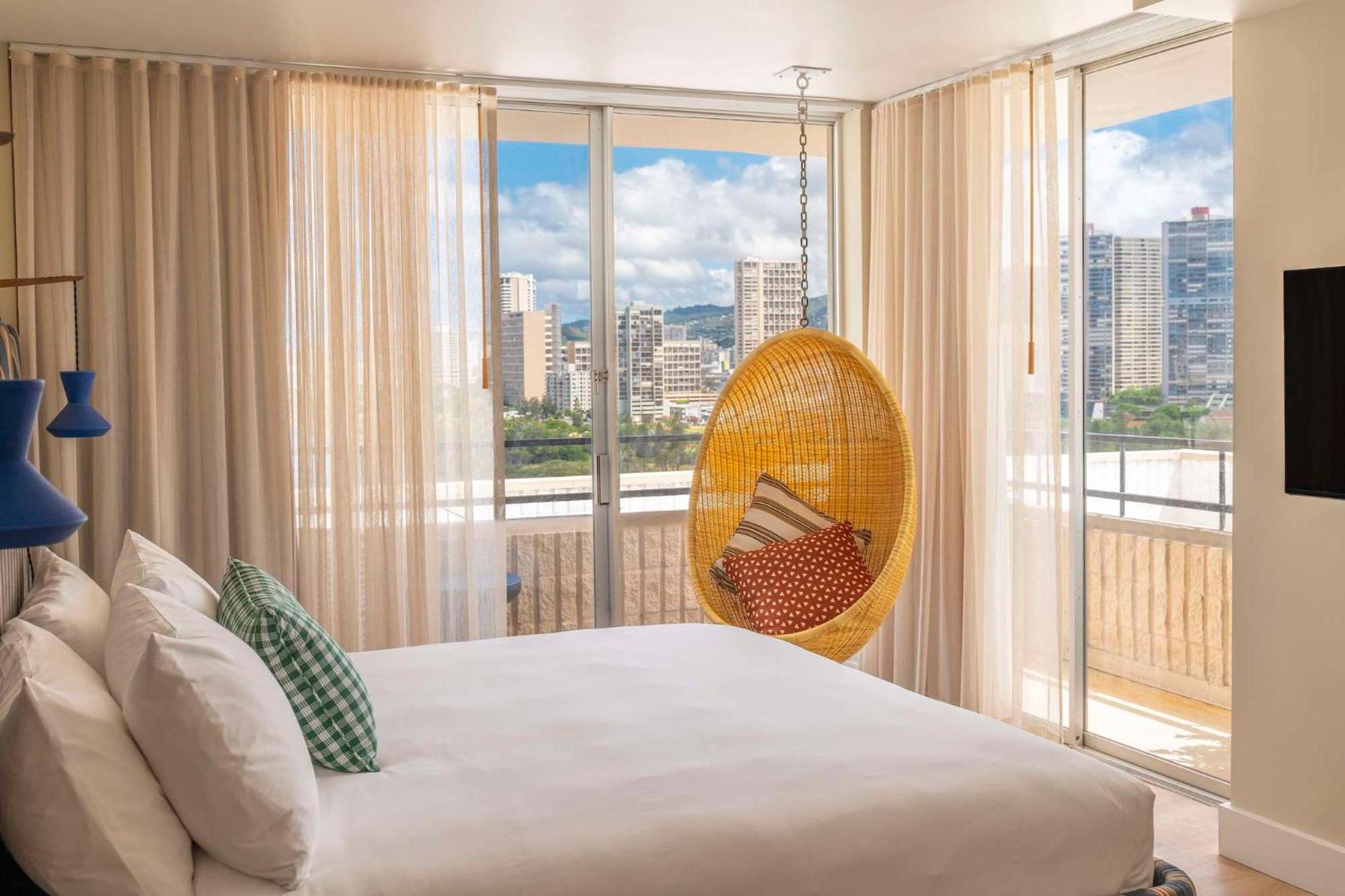 Hotel Wayfinder Waikiki - Voted 10 In Hawaii!