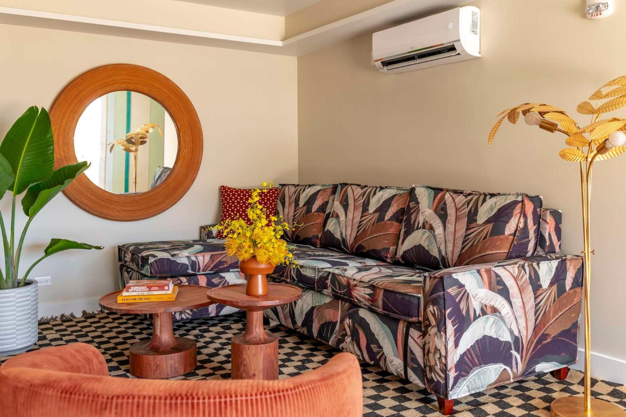 Wayfinder Waikiki - Voted 10 In Hawaii! Hotel