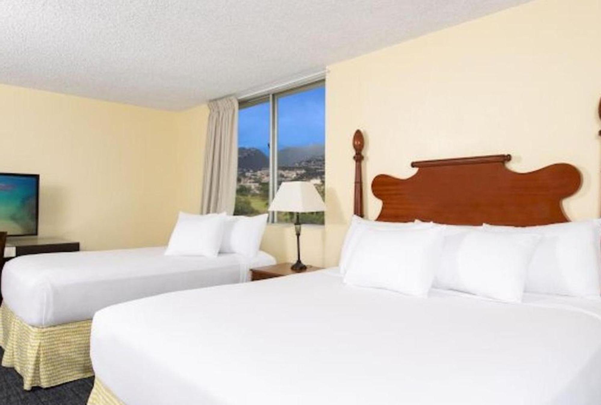 Hotel Ohia Waikiki 3*