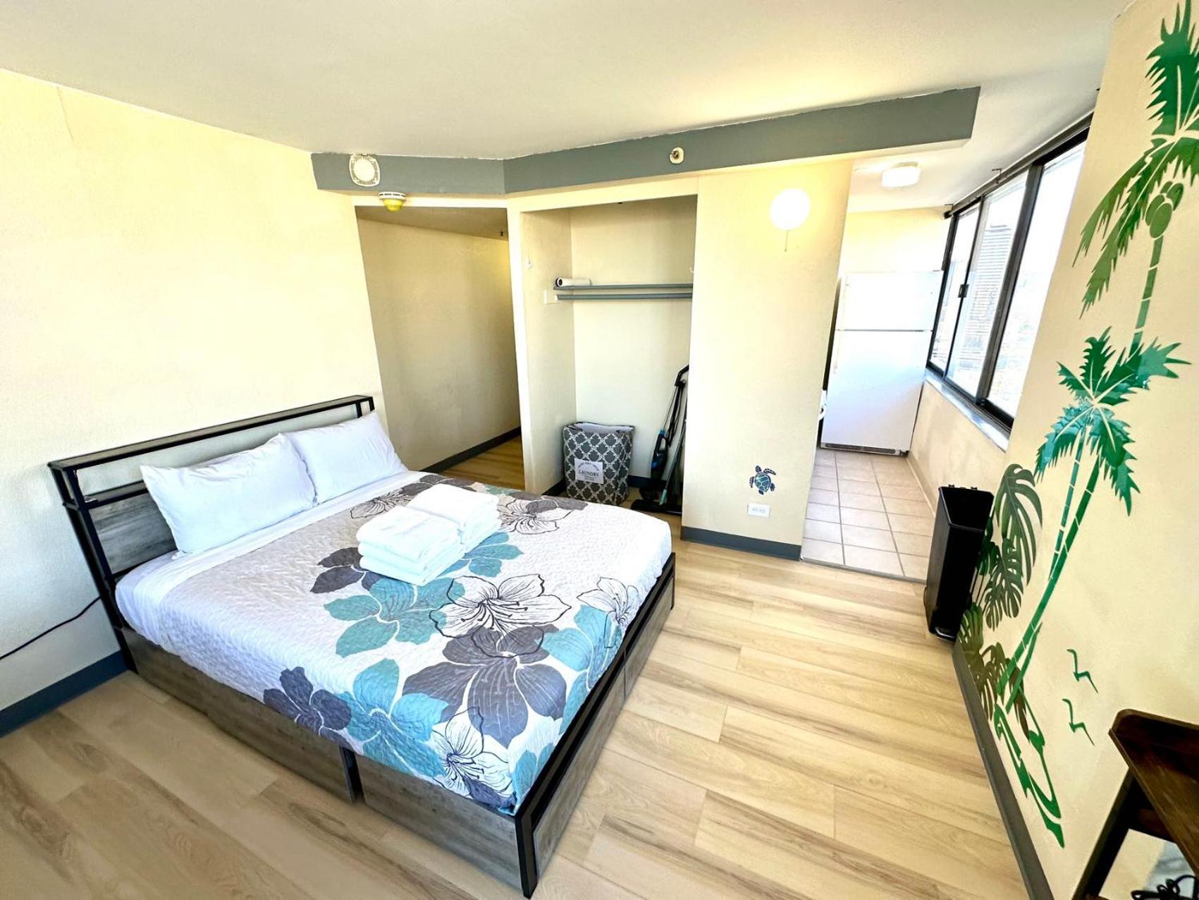 Apartment Ocean Canal Mountain View Steps From Waikiki 6person *