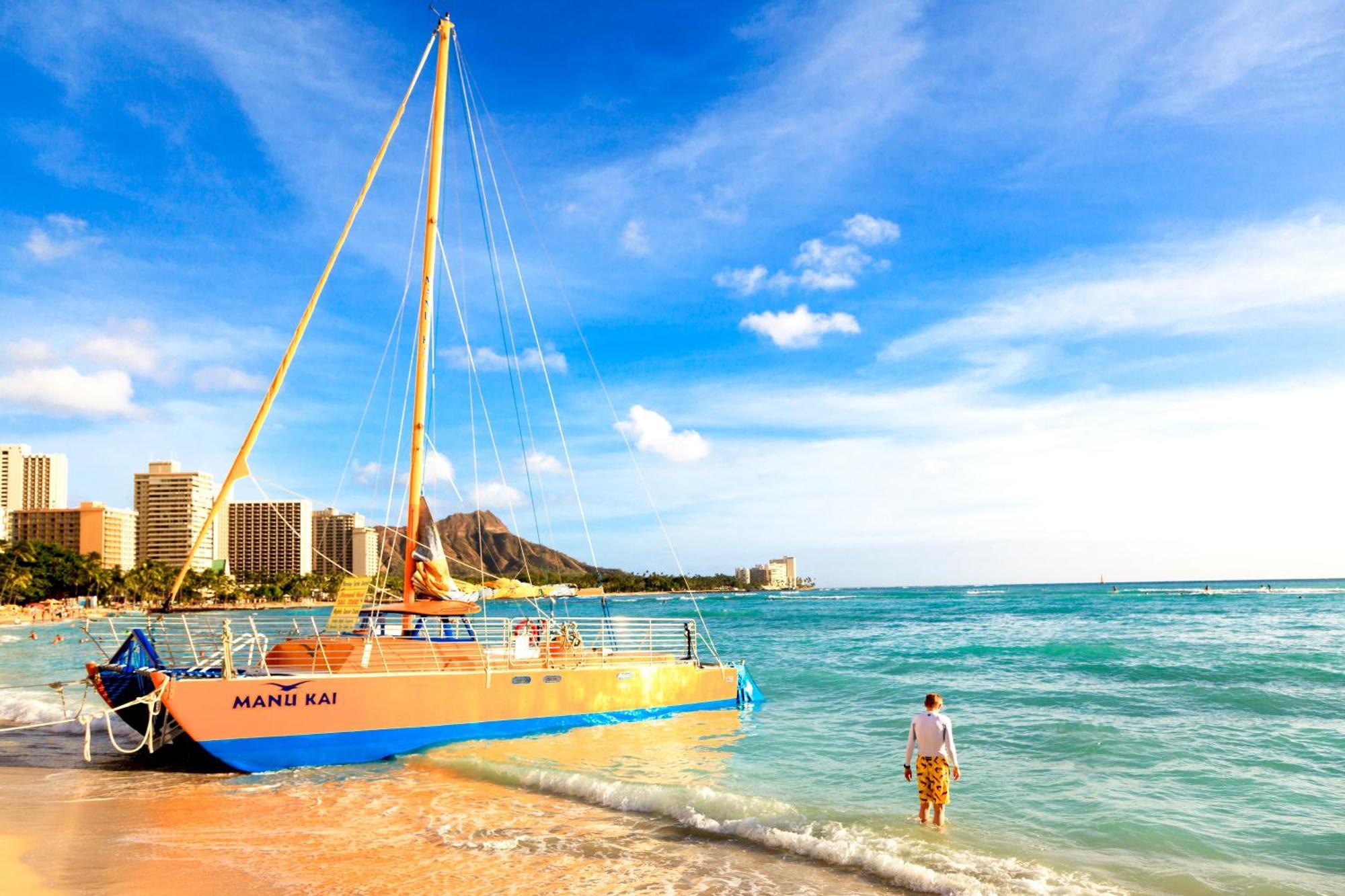 Apartment Kuhio At Waikiki 2br And 2ba Near With Parking *