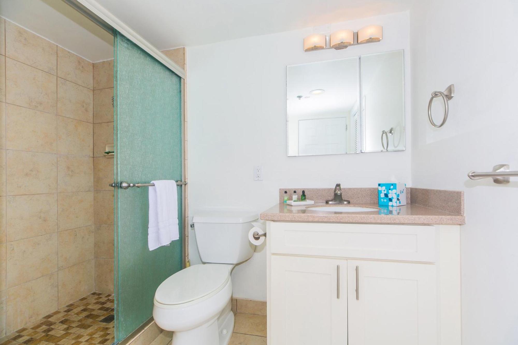 Ilikai Tower 1340 Lagoon View 1br Apartment *