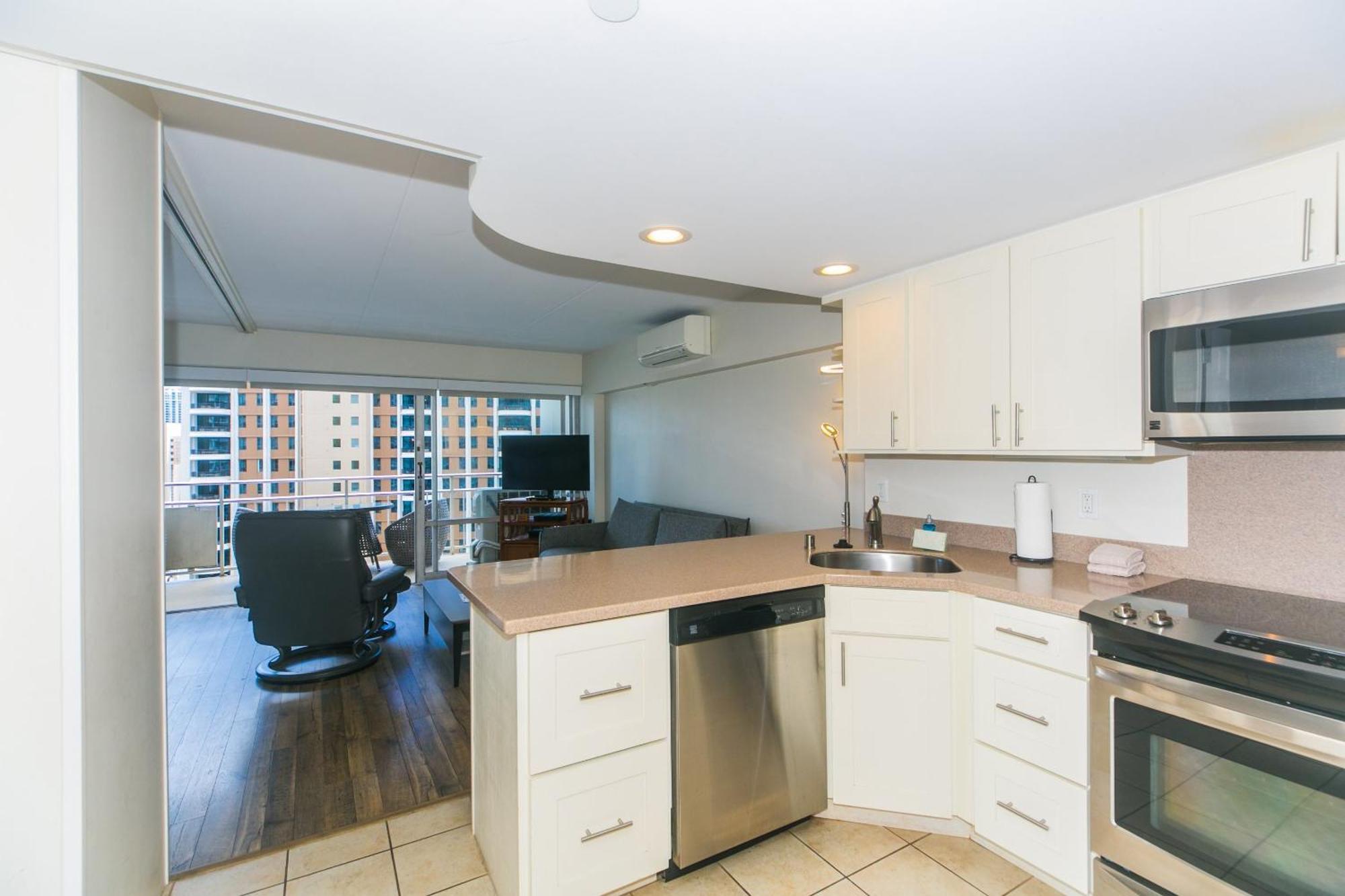 Ilikai Tower 1340 Lagoon View 1br *