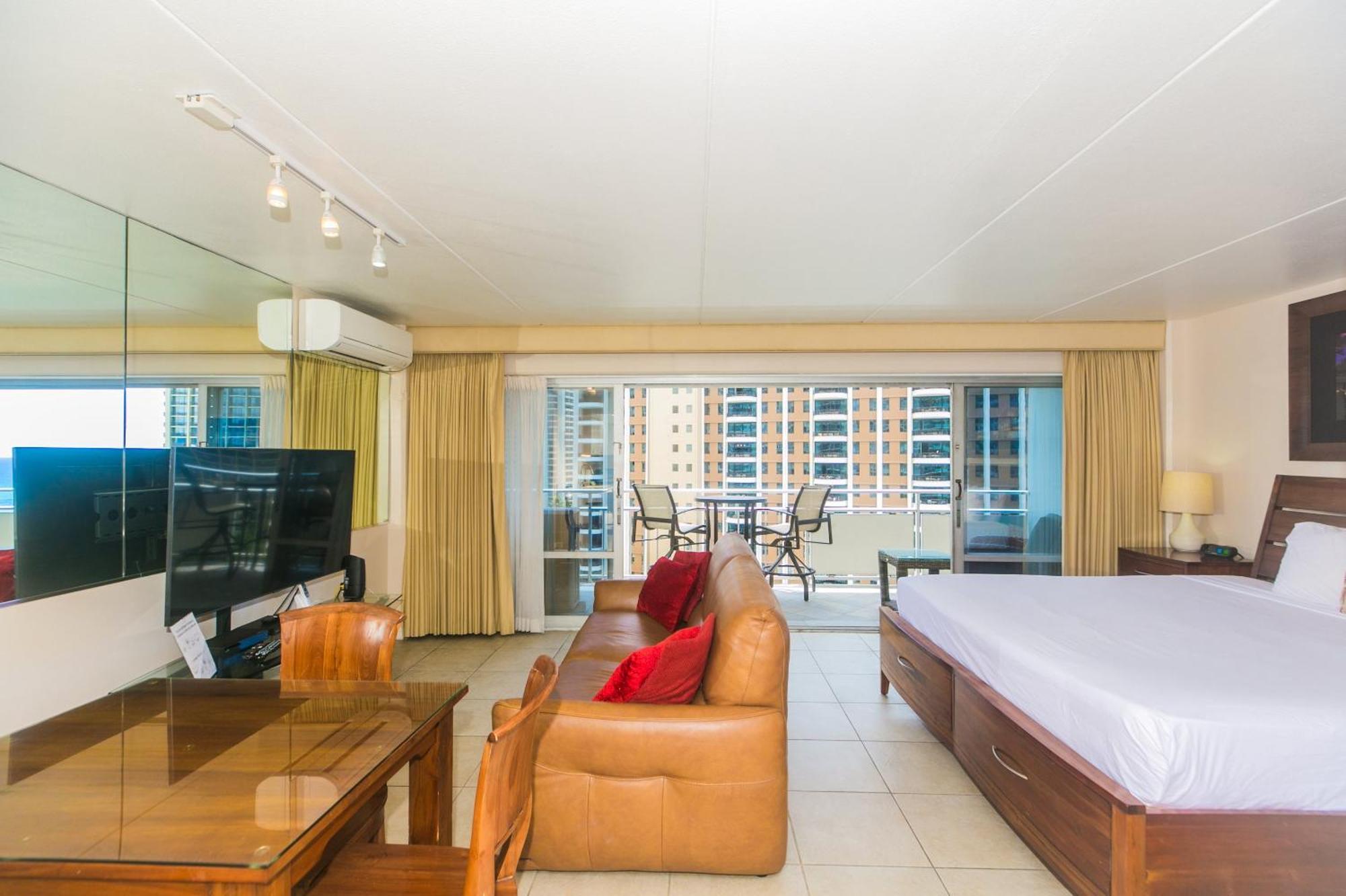 Ilikai Tower 1342 Lagoon View 1br *