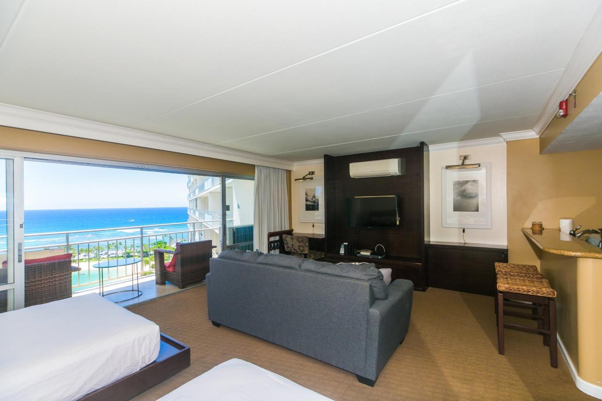 Ilikai Tower One Bedroom Lagoon View Waikiki With Lanai & Free Wifi * Honolulu