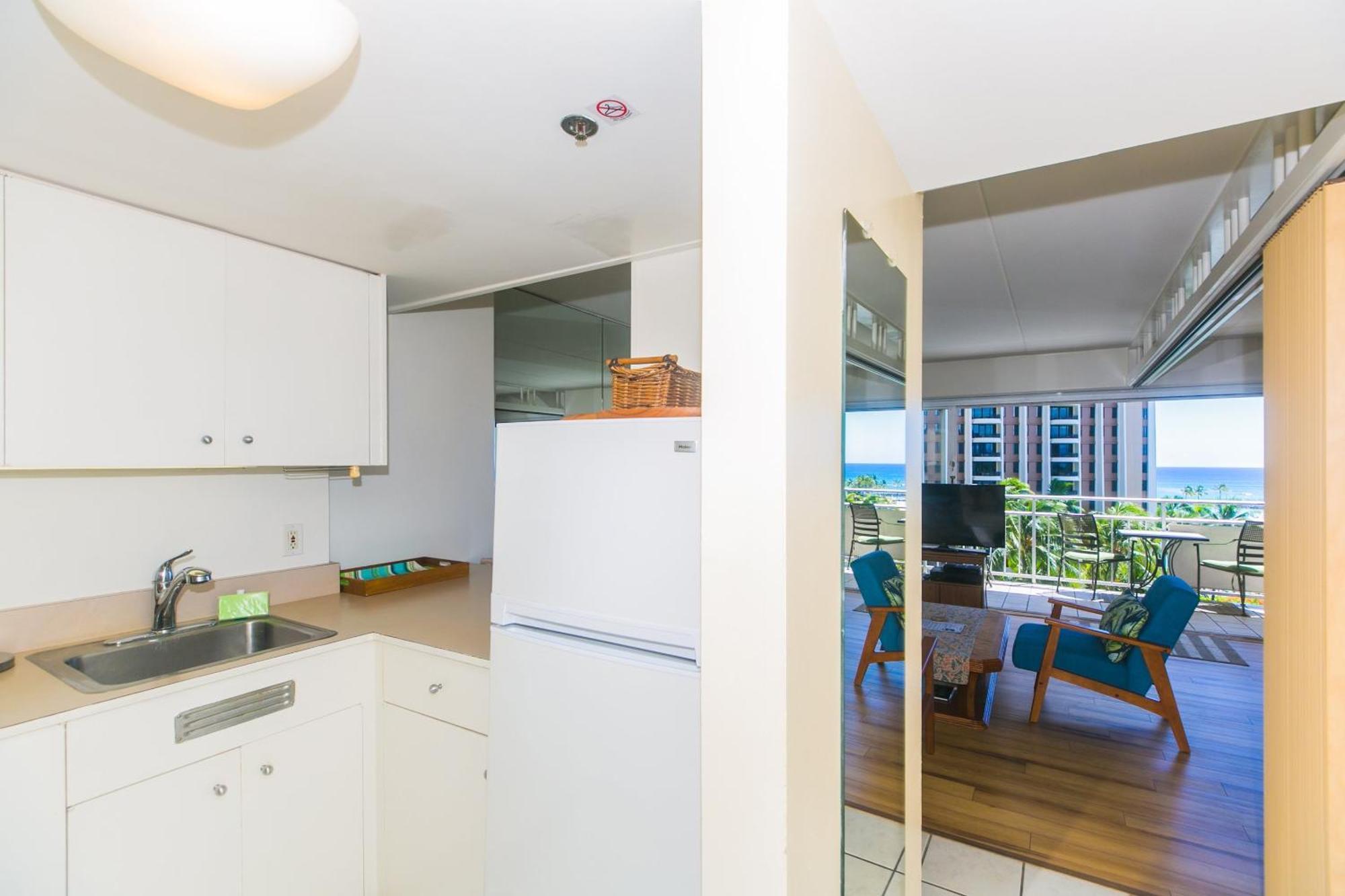 Ilikai Tower One Bedroom Lagoon View Waikiki With Lanai & Free Wifi Apartment Honolulu