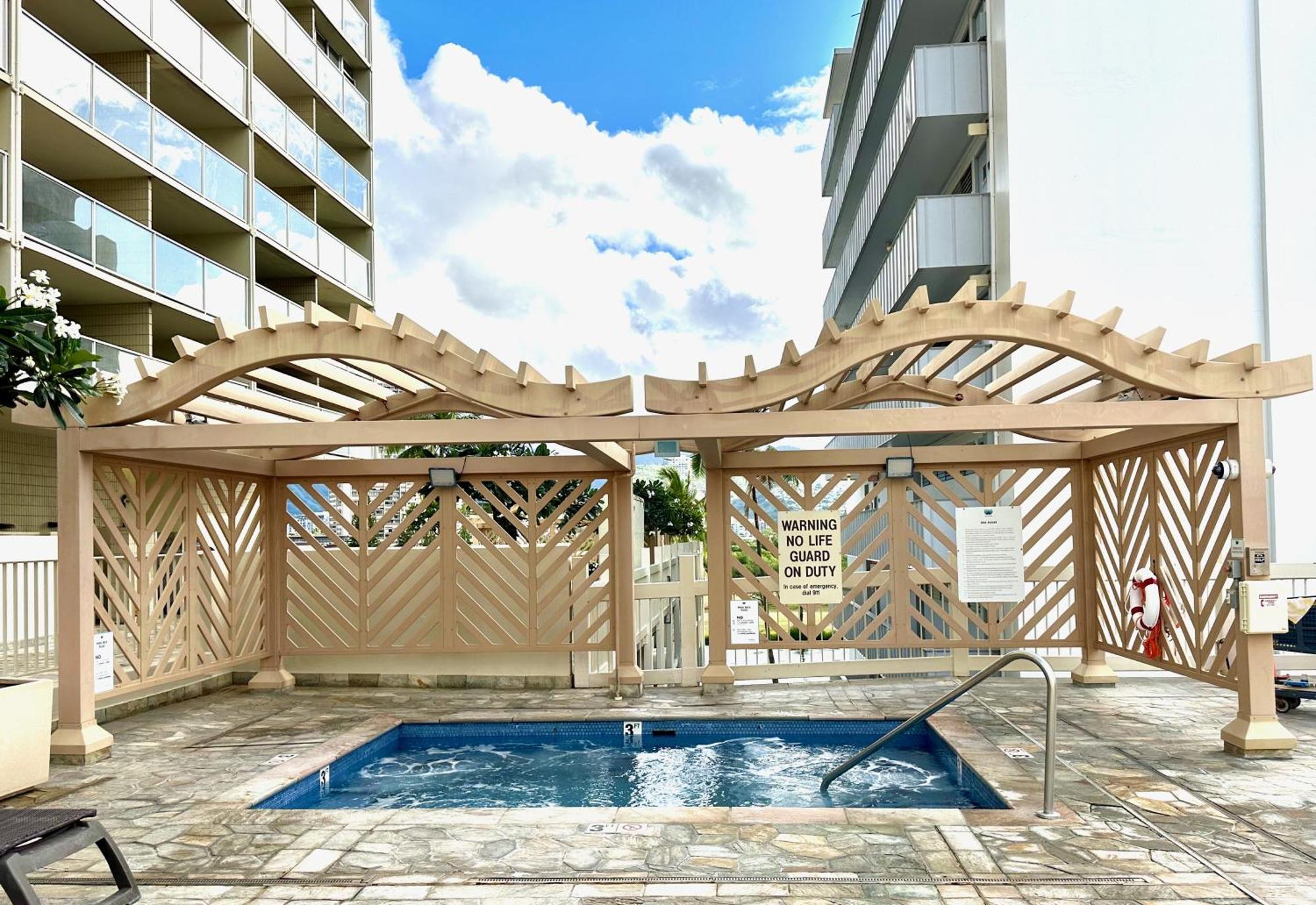 Amazing View Waikiki 28th Floor 1br Family And Group