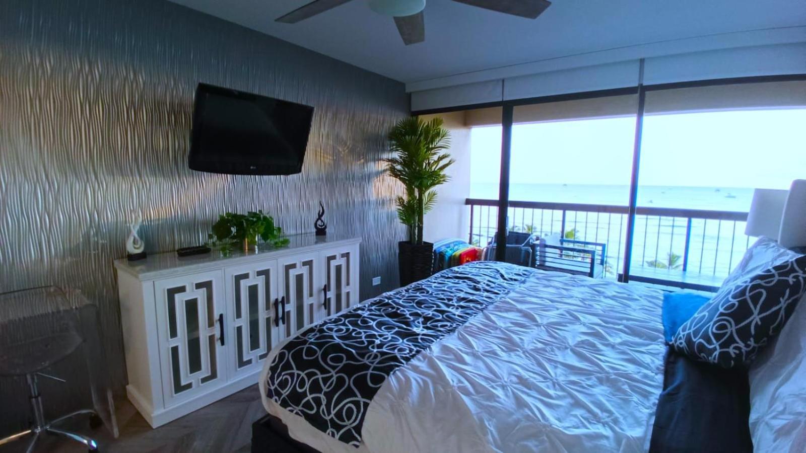 Waikiki Tower Apartment