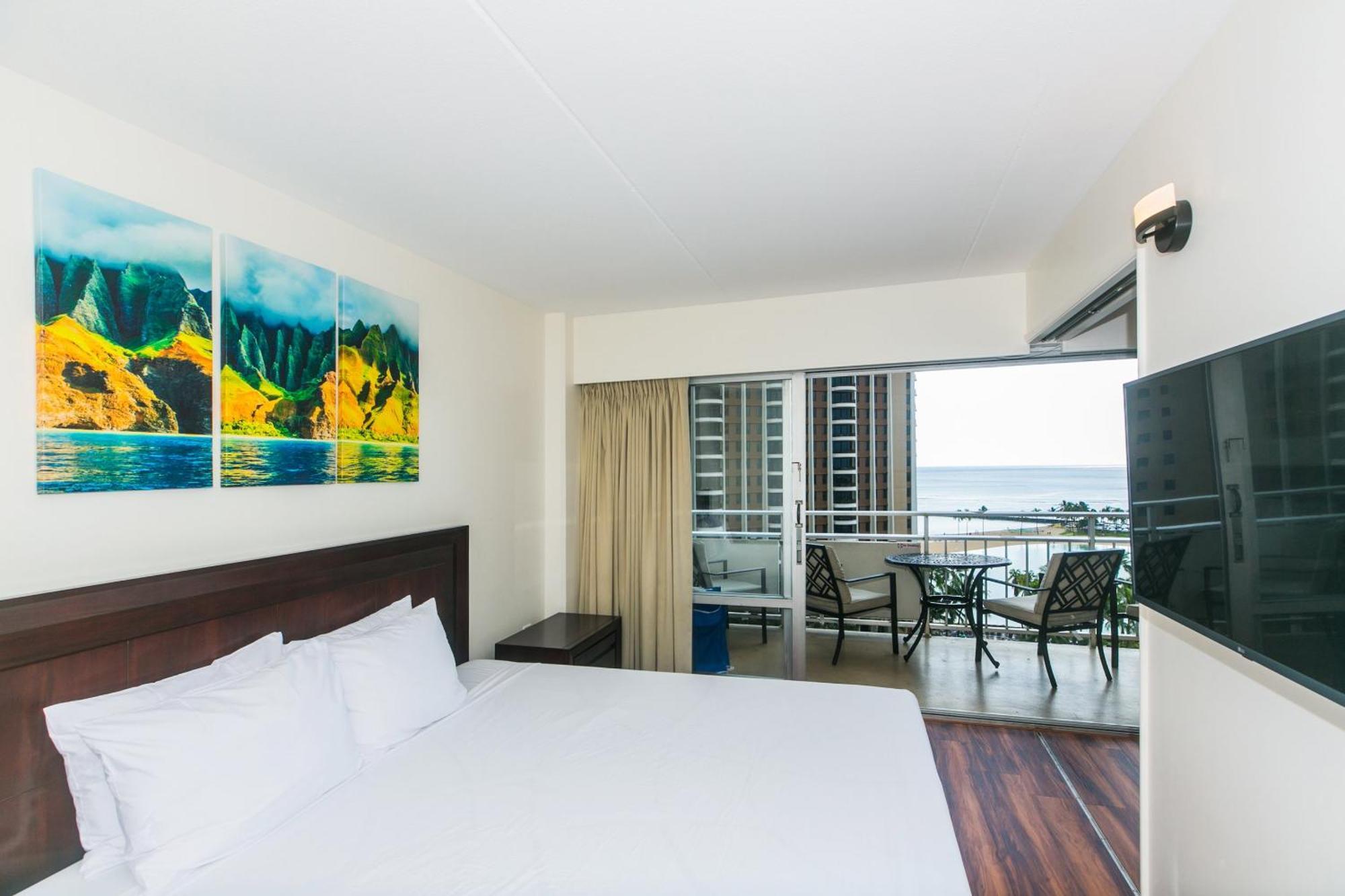 Ilikai Tower 1116 * Honolulu