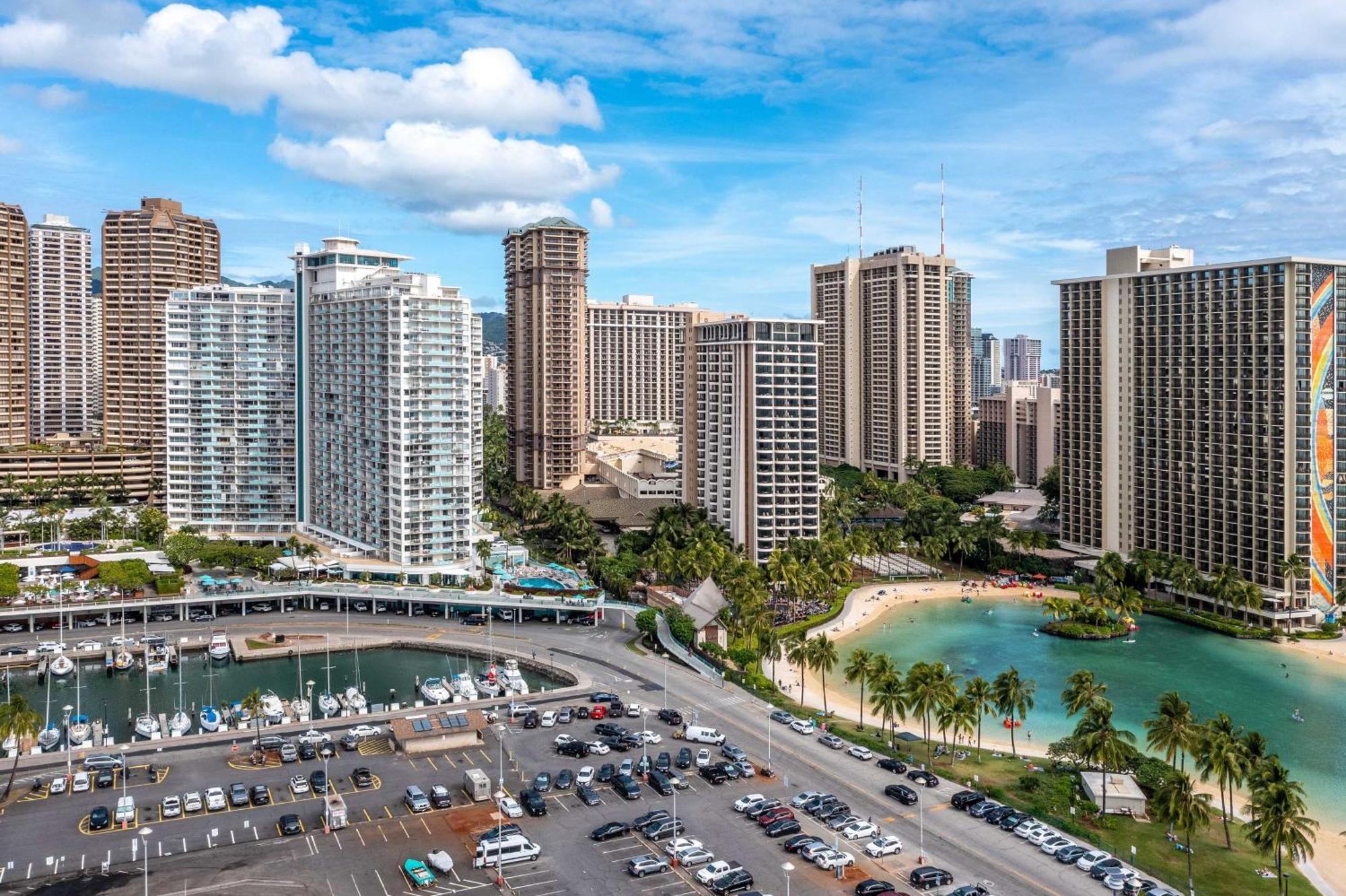 Apartment With Ocean View Parking Included!
