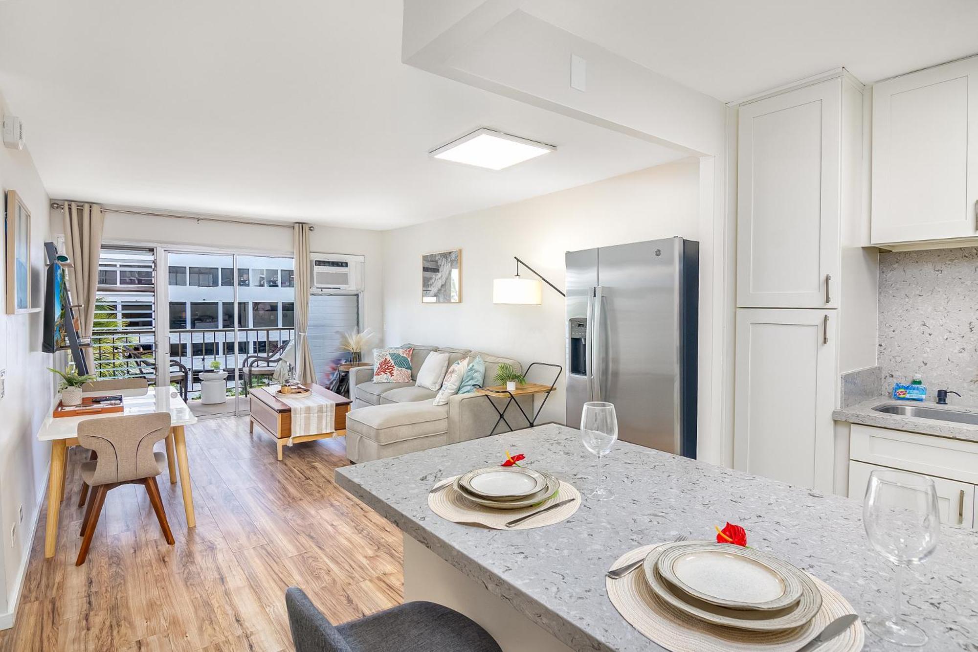 Kuhio At Waikiki 2br And 2ba Near With Parking * Honolulu