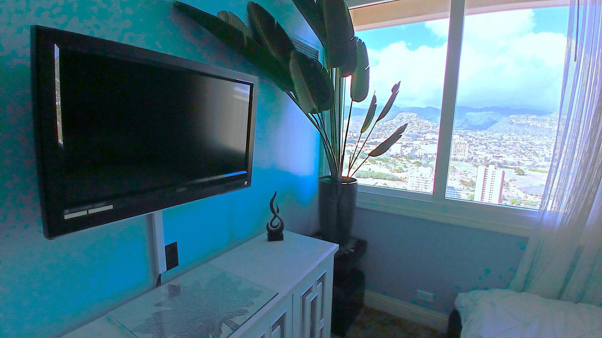 Waikiki Tower *