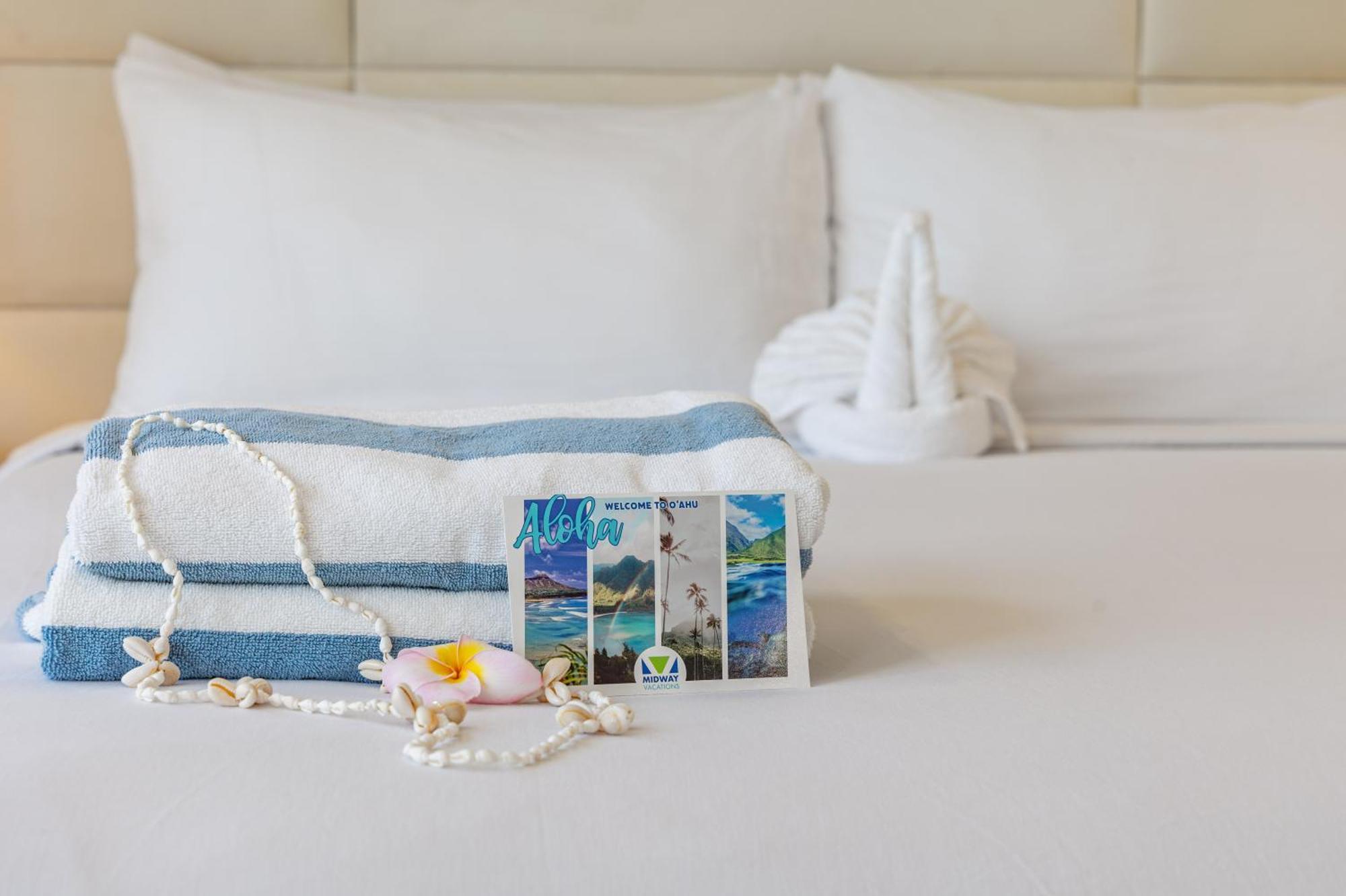Apartment Steps To Waikiki Beach! Newly Renovated With 75