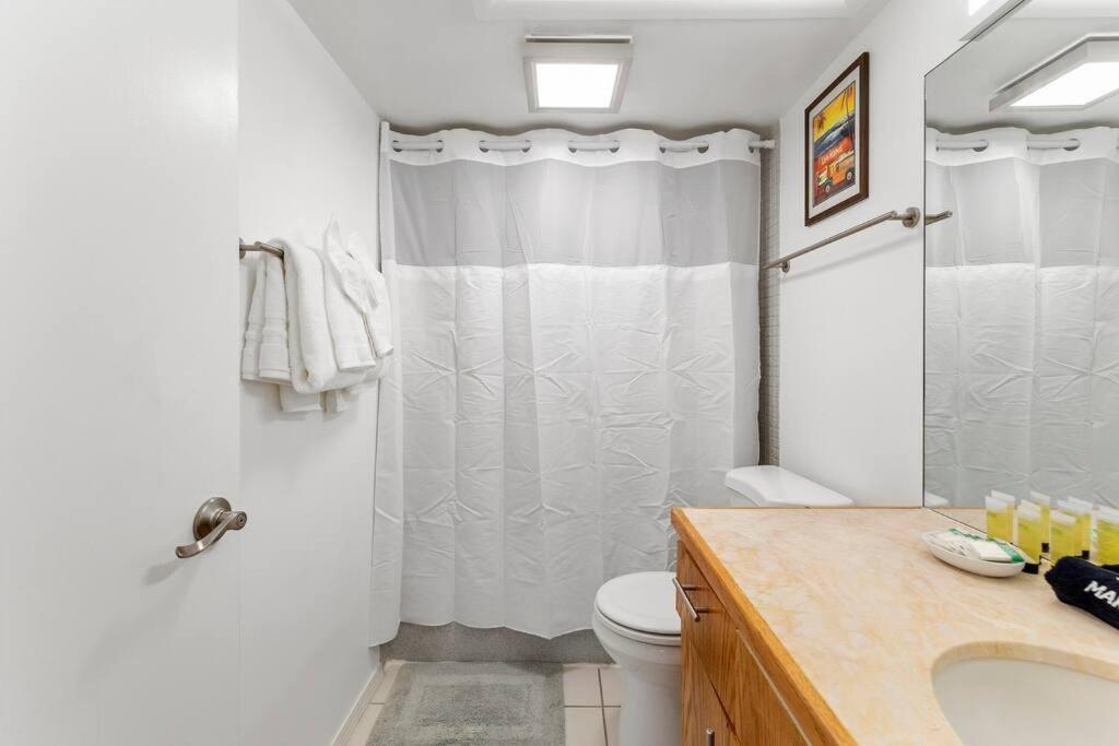 Executive Center 1 Bd With Parking Honolulu