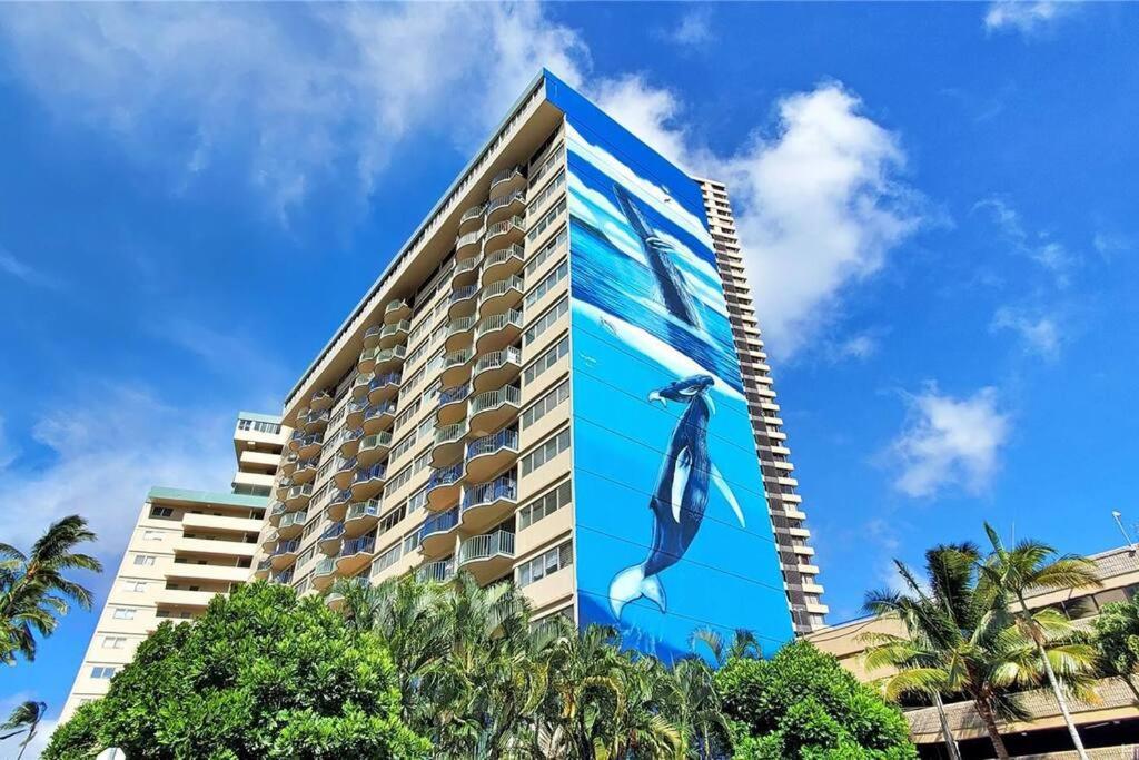Apartment 2 Bedroom Waikiki Sleeps 6 Free Parking *