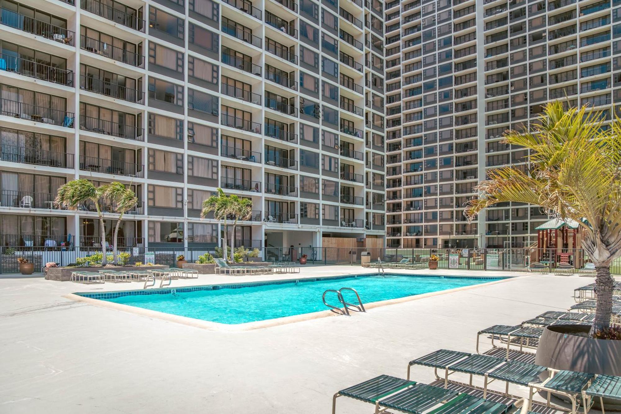 Apartment Waikiki Banyan Fabulous Ocean View With Free Parking Honolulu