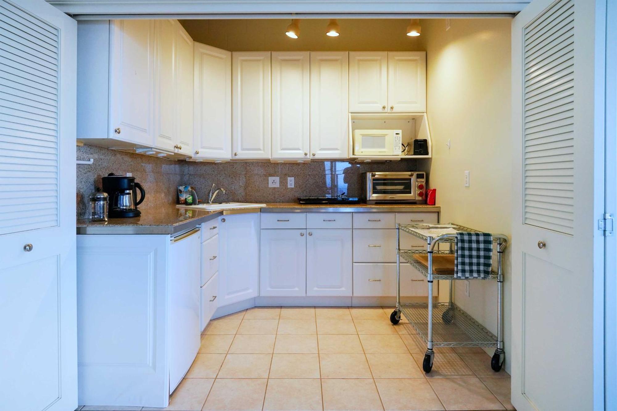 Hideaway With Balcony And Ocean View! Apartment Honolulu