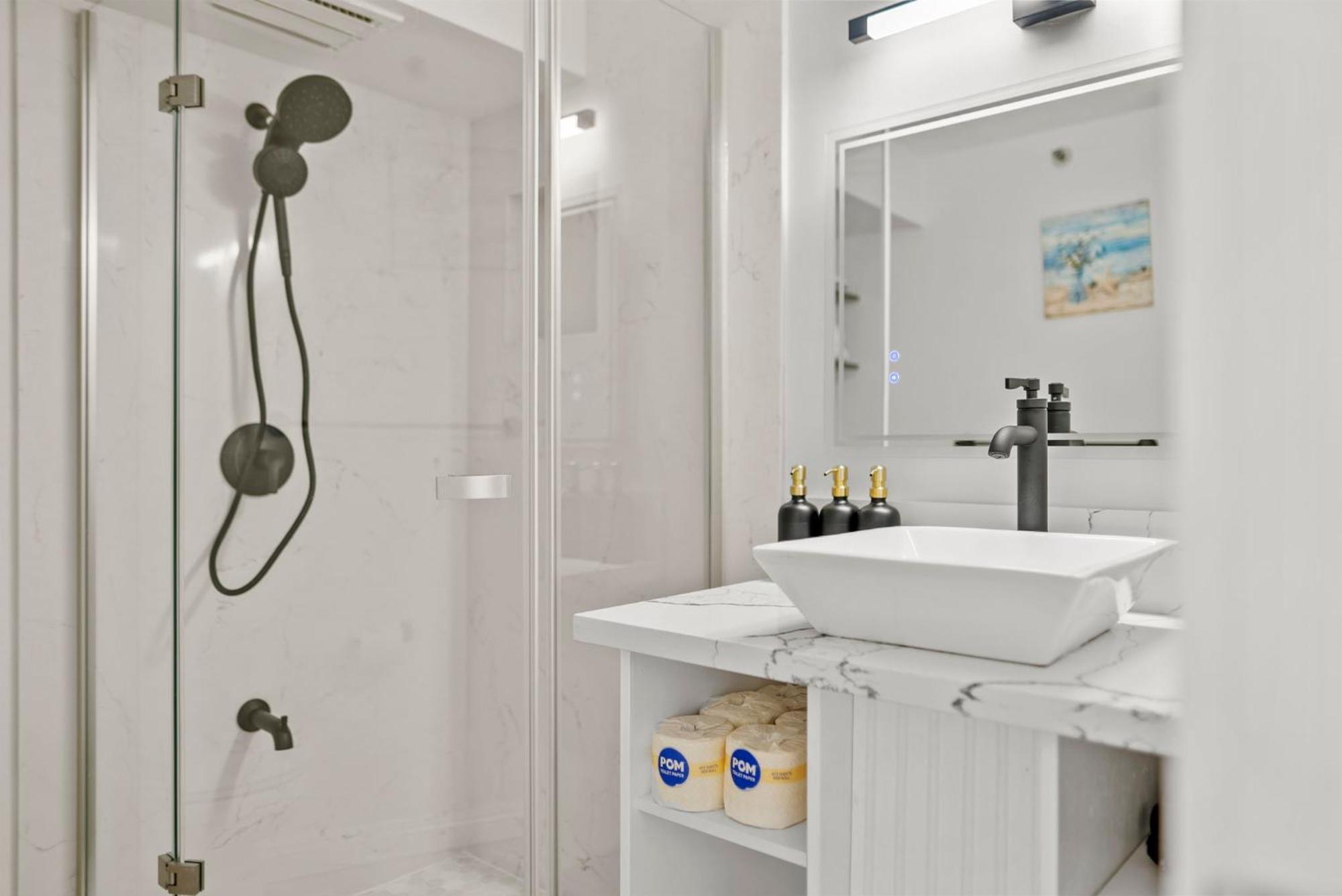 Apartment Stylish 1br Waikiki Near