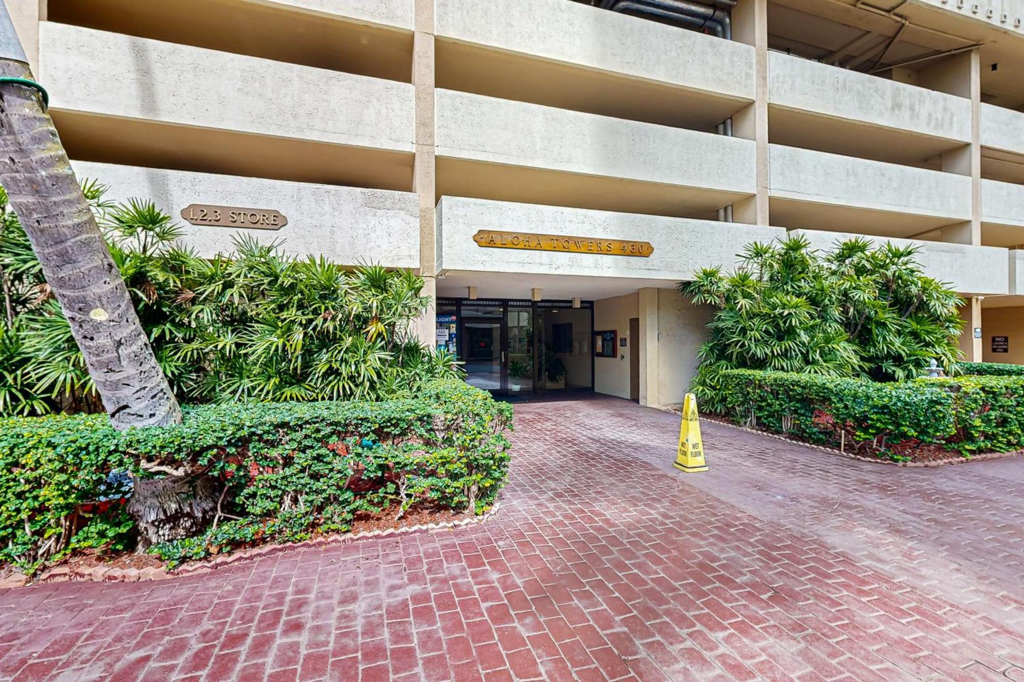 Aloha Towers 503 - 30 Night Minimum Apartment *