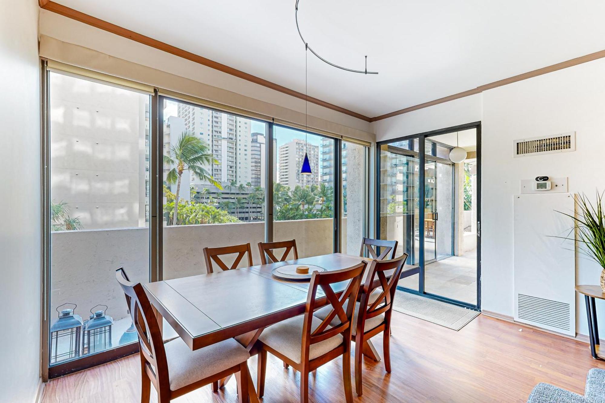 Apartment Aloha Towers 503 - 30 Night Minimum *