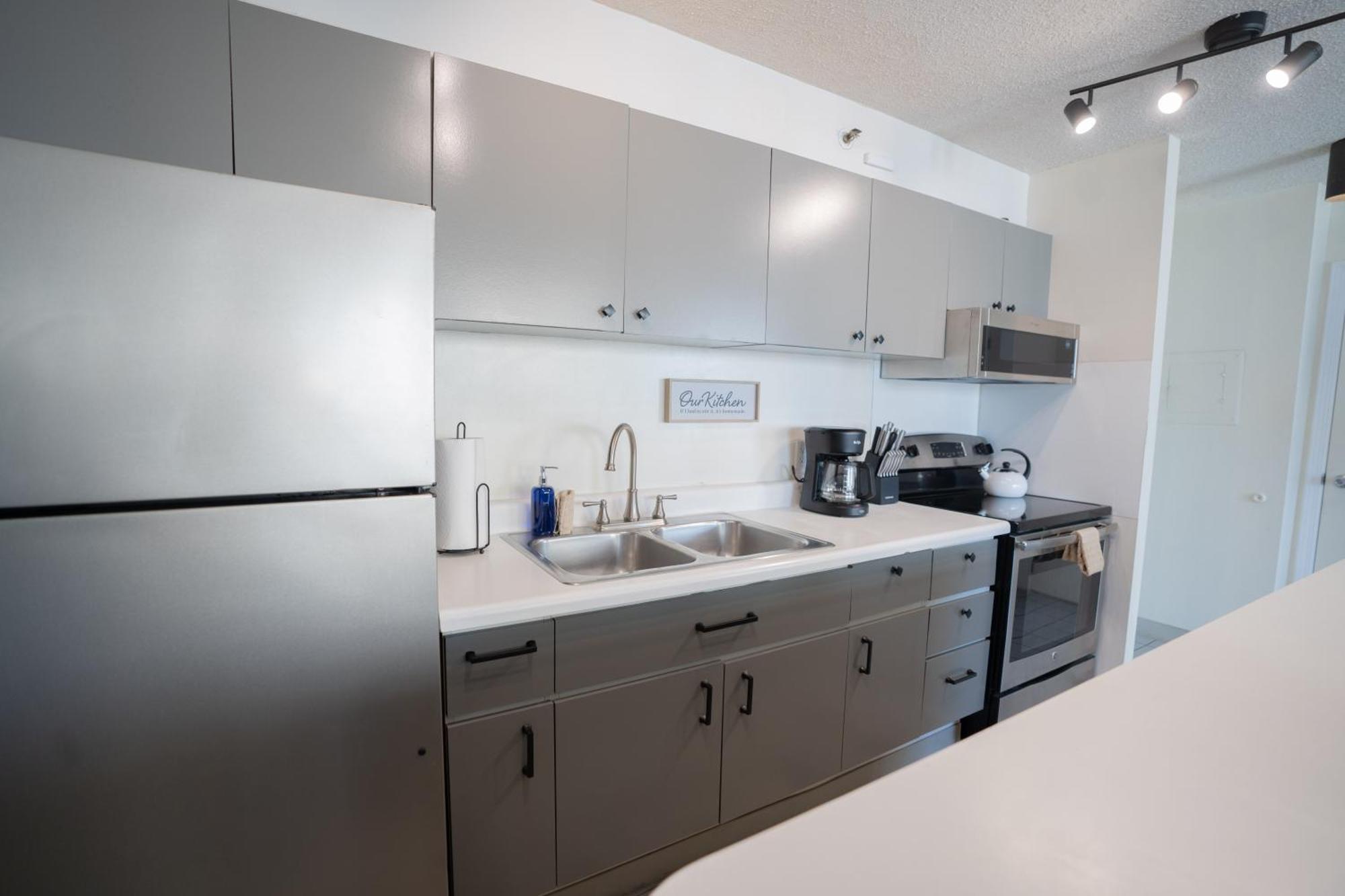 Apartment Deluxe Ocean View 2 Queen Beds In Waikiki, Free Parking & Wi-fi