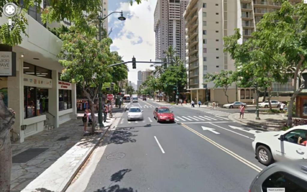 Heart Of Waikiki,1bdrm,free Parking, Wifi,no Fees,youtube,netflix ! Holiday home Honolulu