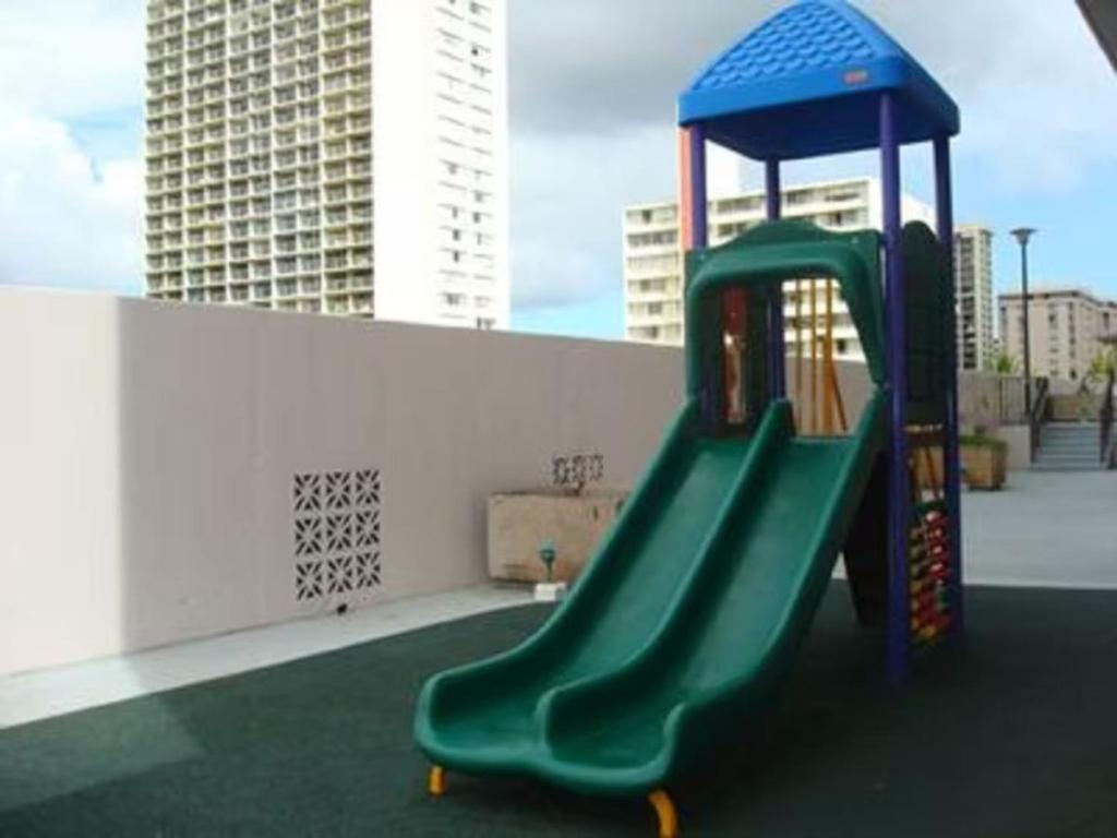 Heart Of Waikiki,1bdrm,free Parking, Wifi,no Fees,youtube,netflix ! * Honolulu