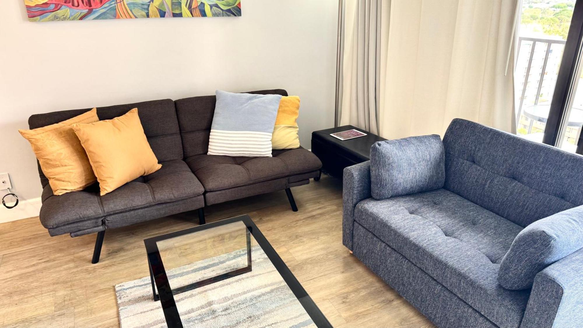 Free Parking, Pool, Sauna, Spa, Wifi, Bbq, Ac - Waikiki Banyan Apartment *