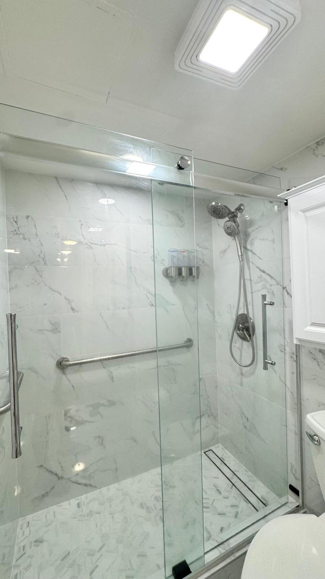 Apartment Free Parking, Pool, Sauna, Spa, Wifi, Bbq, Ac - Waikiki Banyan Honolulu