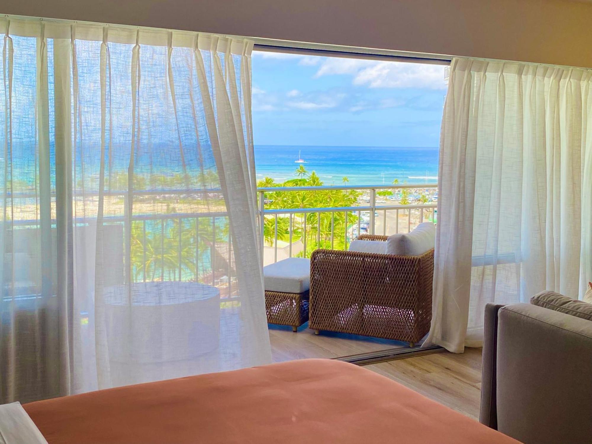 Panoramic Oceanview - Full Kitchen In Each Room, 2 Swimming Pools, Onsite Restaurants, Fireworks Every Friday Apartment Honolulu