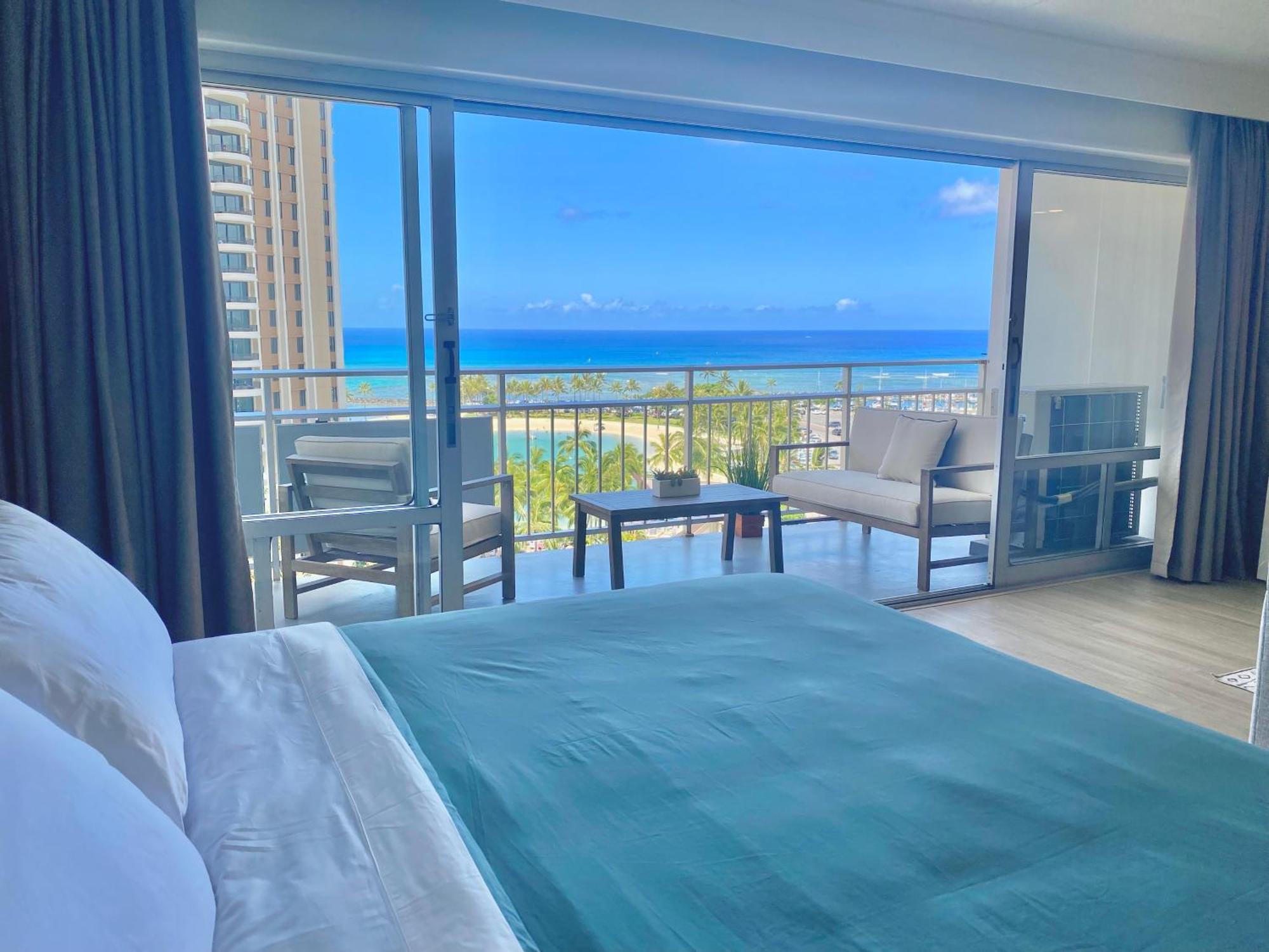 Panoramic Oceanview - Full Kitchen In Each Room, 2 Swimming Pools, Onsite Restaurants, Fireworks Every Friday Apartment Honolulu