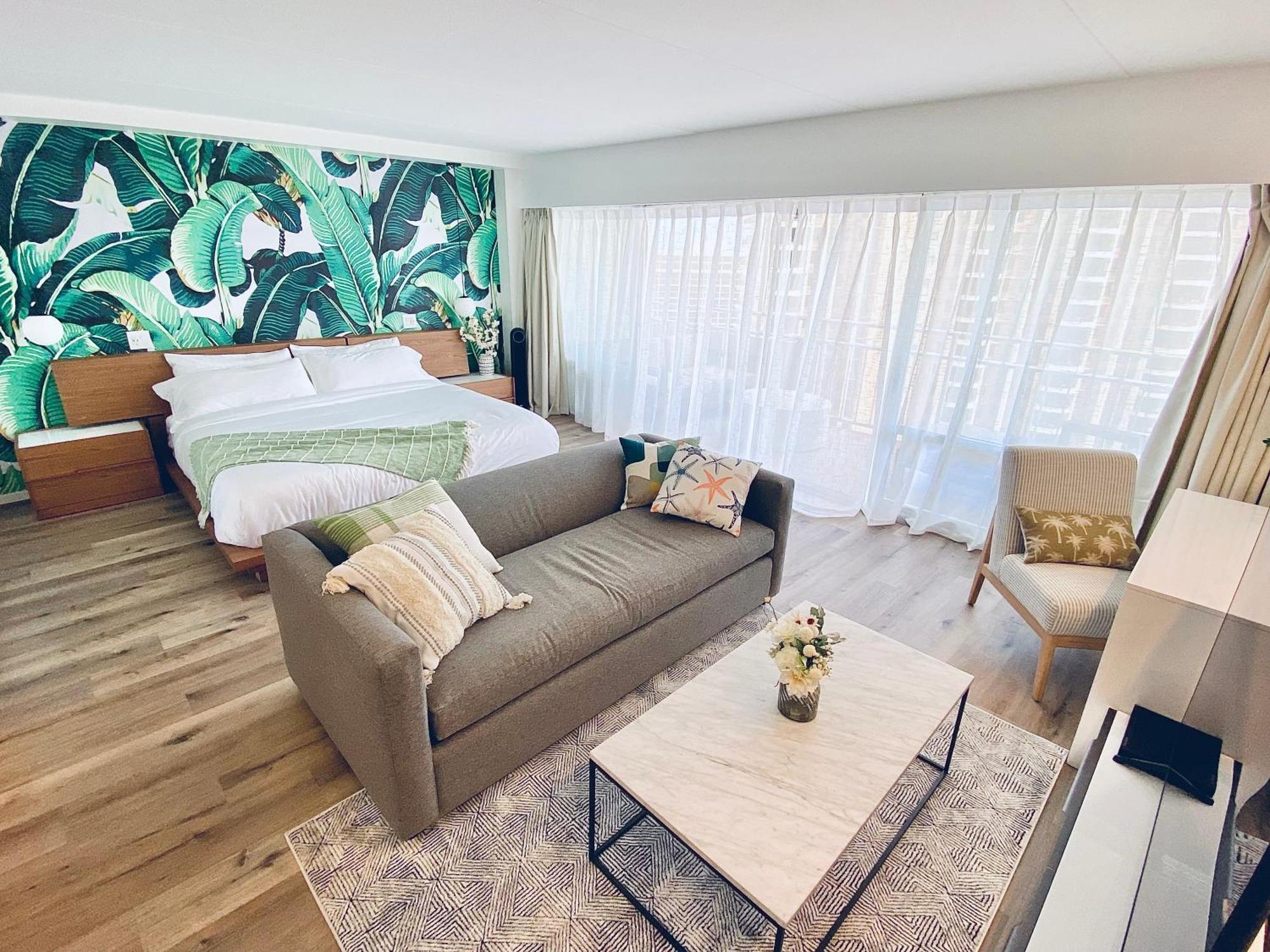 Panoramic Oceanview - Full Kitchen In Each Room, 2 Swimming Pools, Onsite Restaurants, Fireworks Every Friday Honolulu
