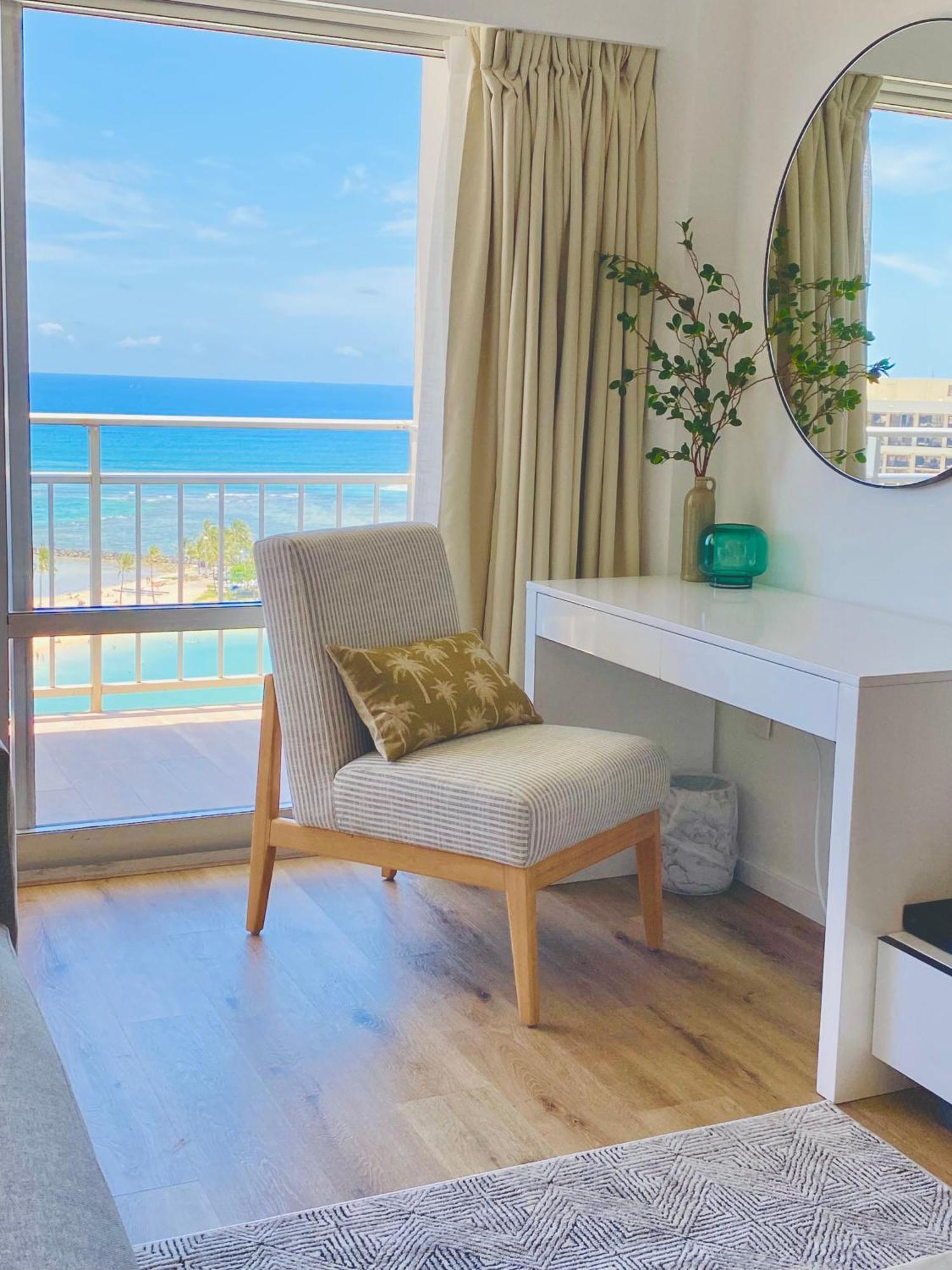 Apartment Panoramic Oceanview - Full Kitchen In Each Room, 2 Swimming Pools, Onsite Restaurants, Fireworks Every Friday Honolulu