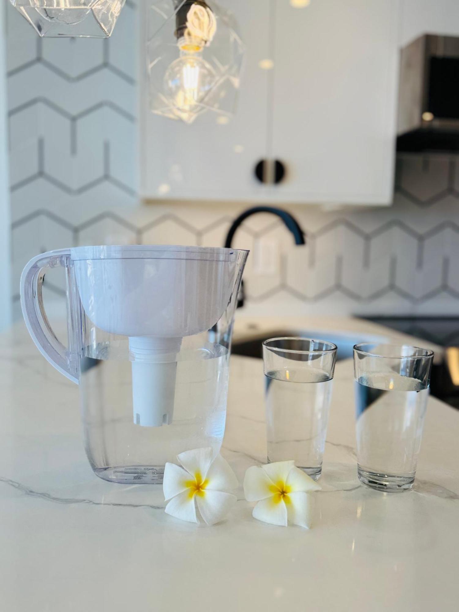 Panoramic Oceanview - Full Kitchen In Each Room, 2 Swimming Pools, Onsite Restaurants, Fireworks Every Friday Apartment Honolulu