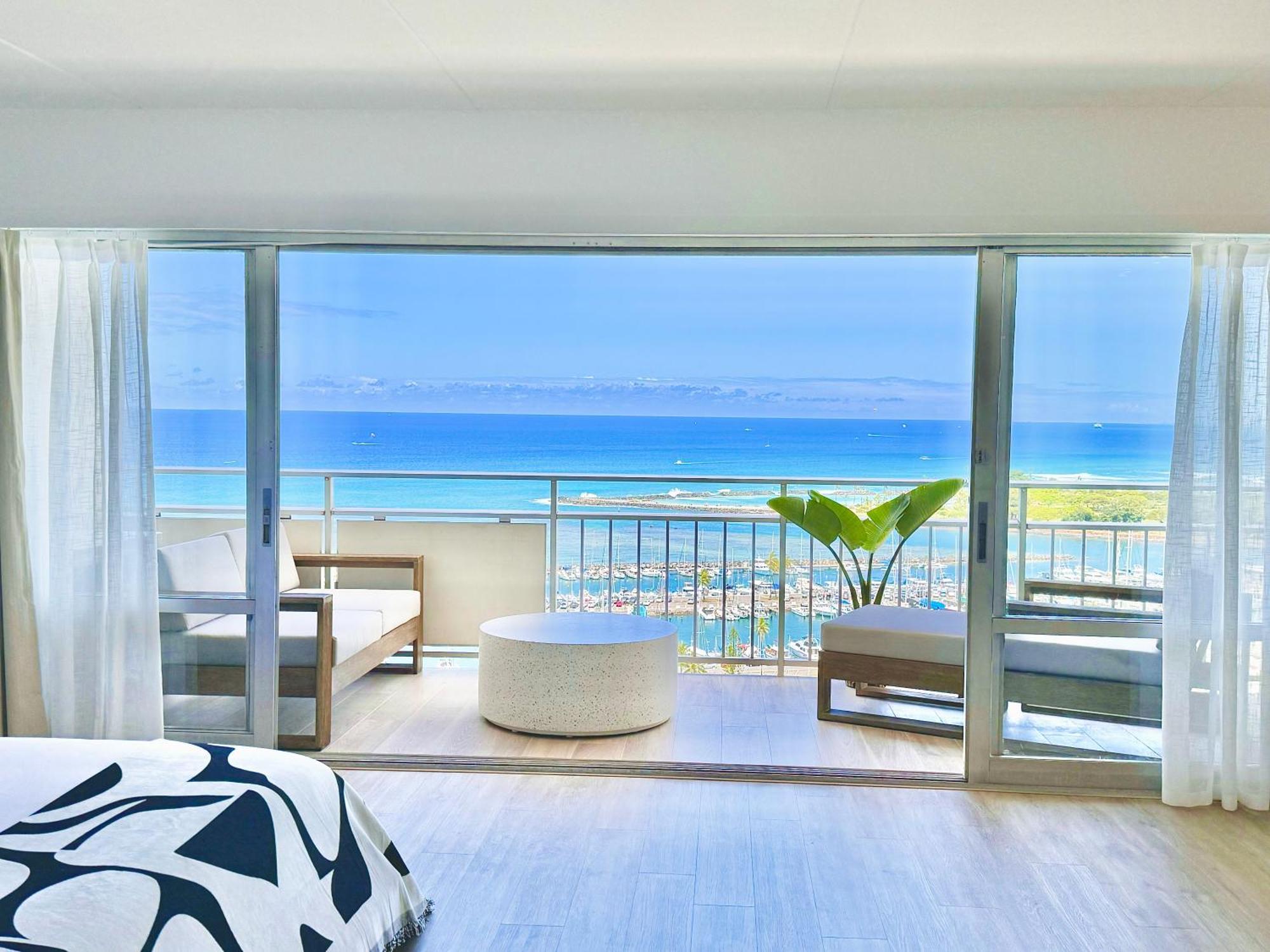 Panoramic Oceanview - Full Kitchen In Each Room, 2 Swimming Pools, Onsite Restaurants, Fireworks Every Friday Honolulu