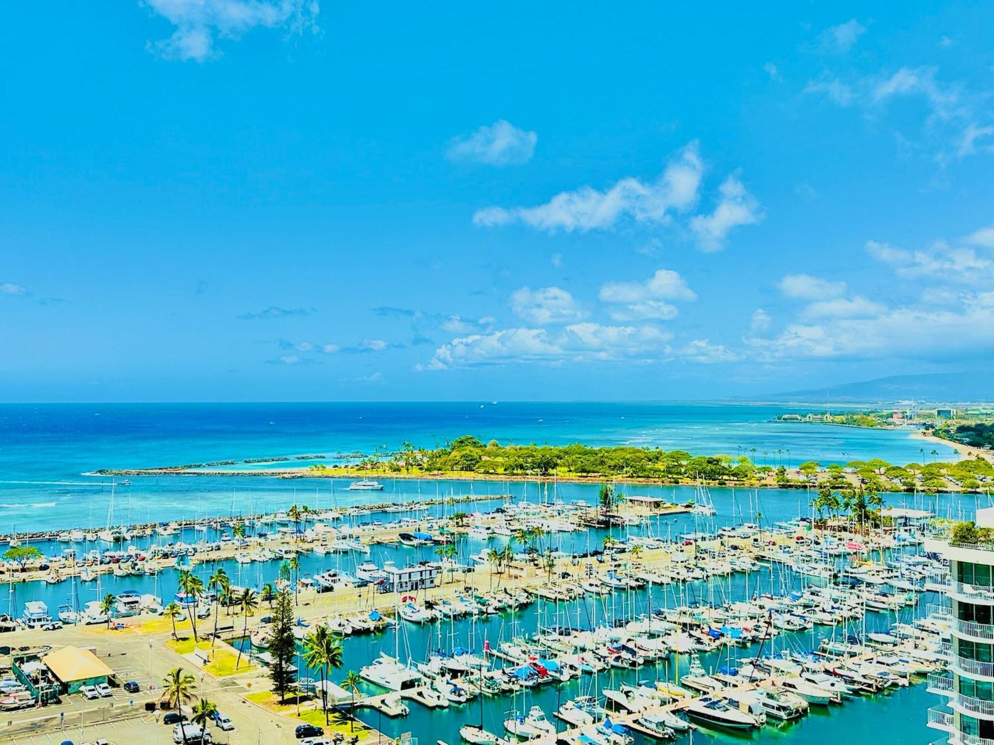 Waikiki Experience! Luxury Oceanview Suite! *