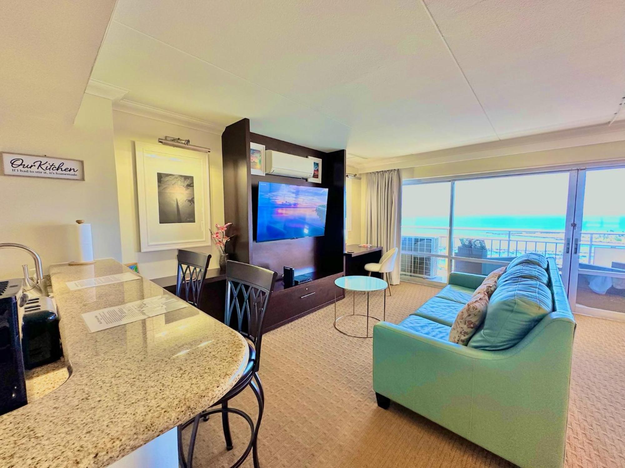 Waikiki Experience! Luxury Oceanview Suite! Aparthotel