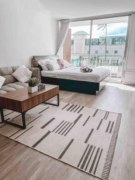 Studio In Waikiki With Free Parking Apartment *